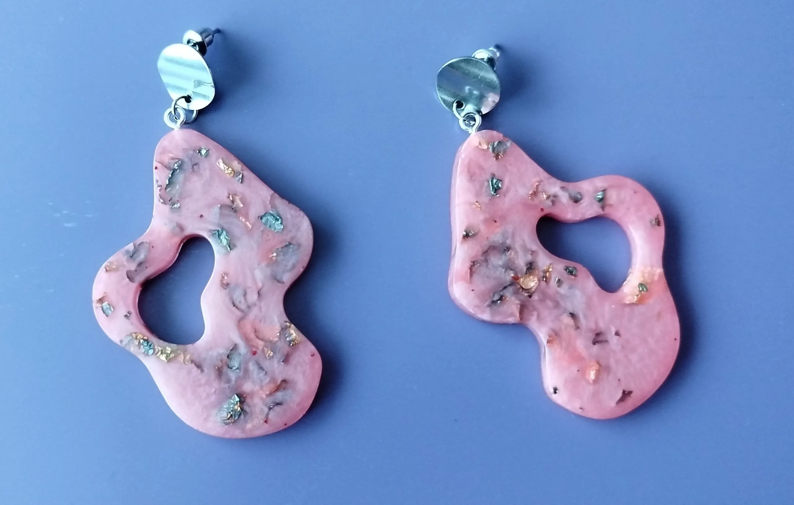 Pendientes resina y acero inoxidable