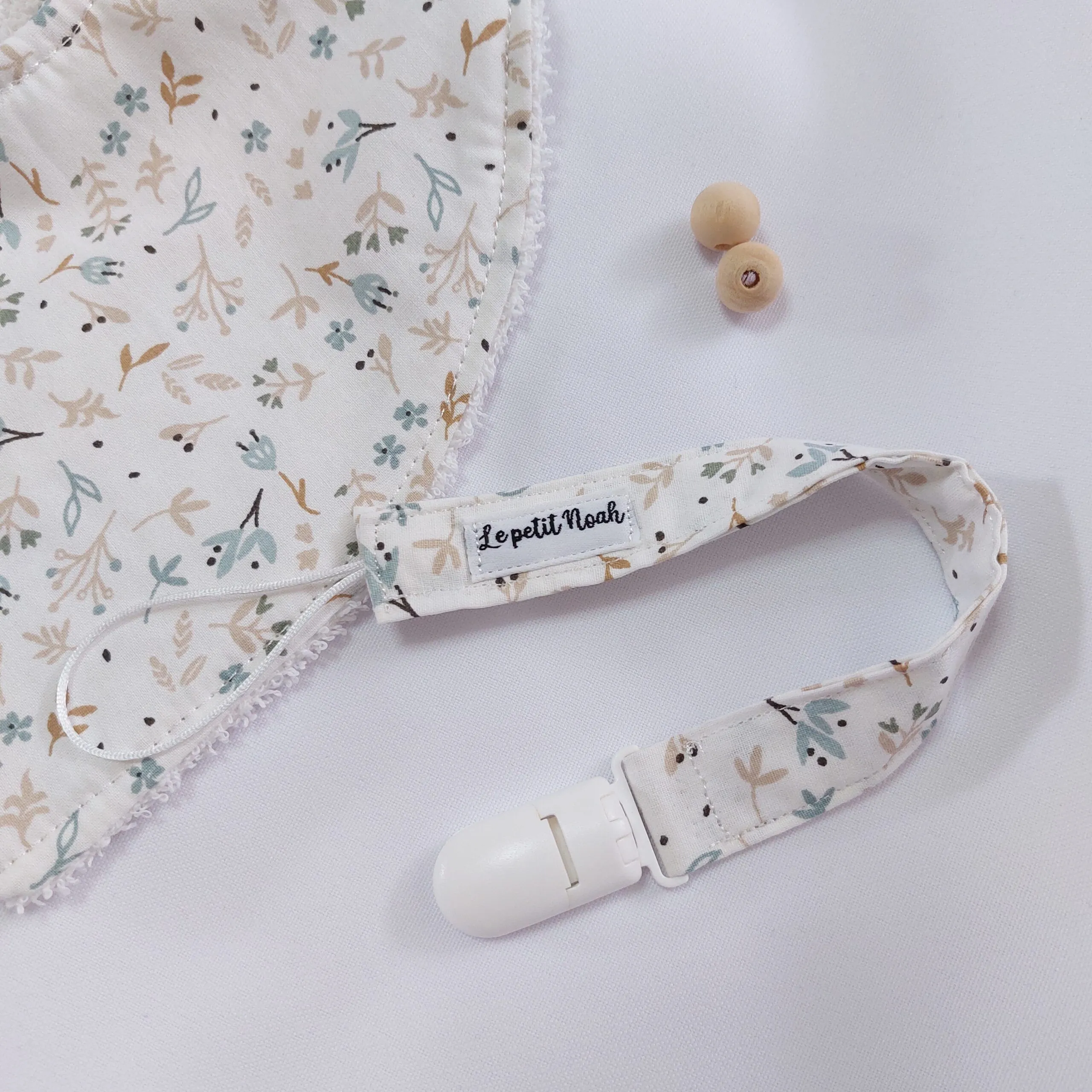 Conjunto Babero  Chupetero - Imagen 3