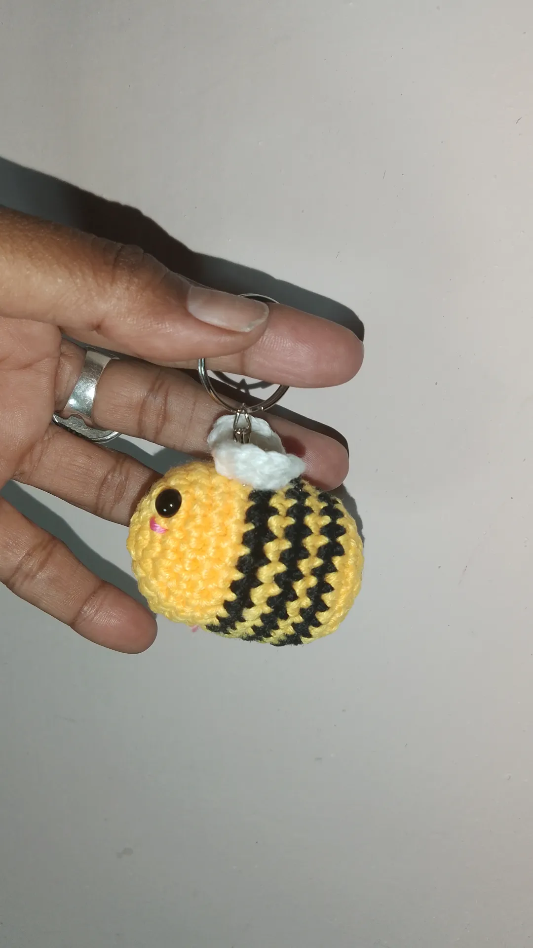 Llaveros tejidos a crochet  - Imagen 2