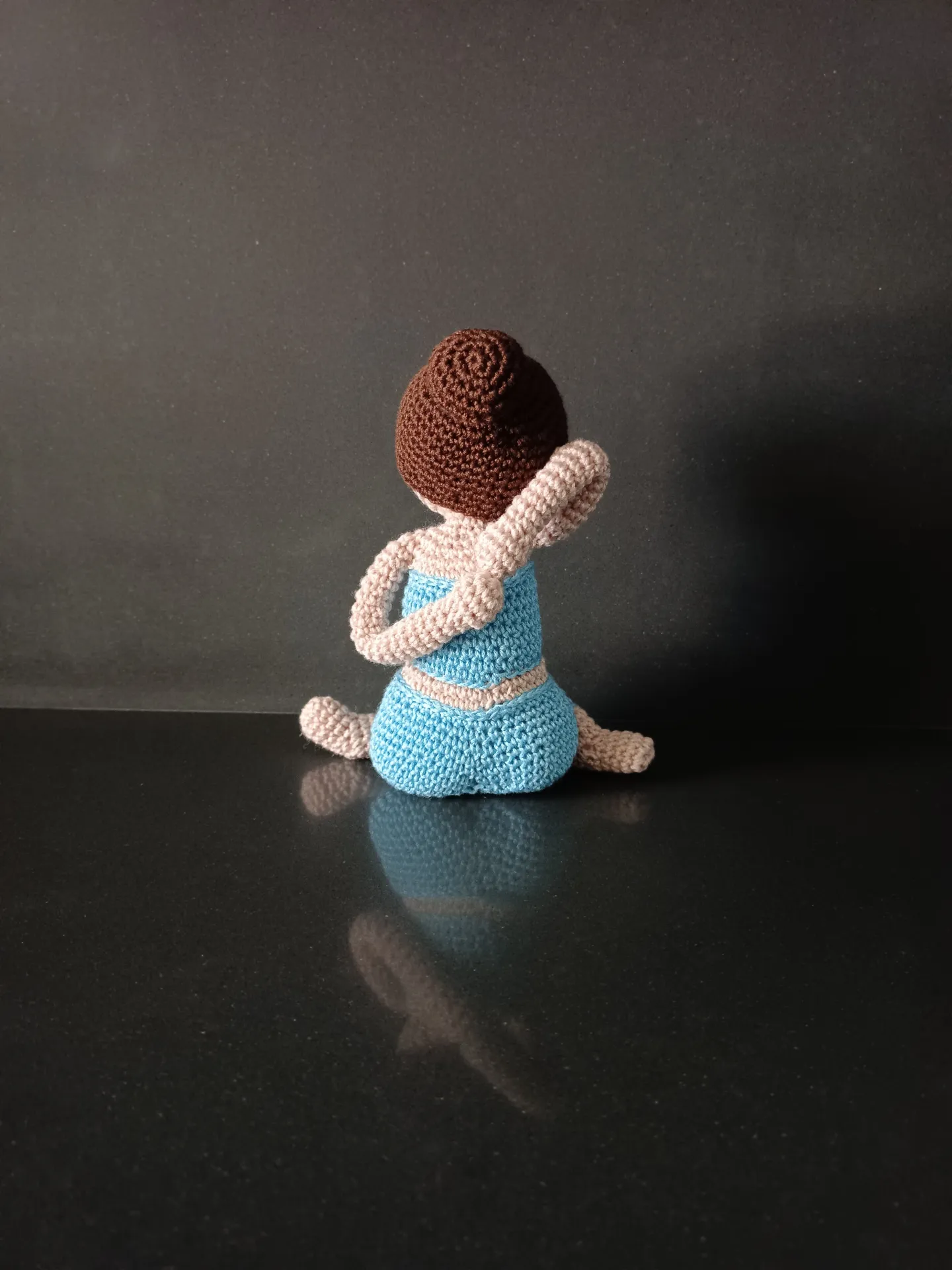 Muñeca haciendo yoga - Imagen 4