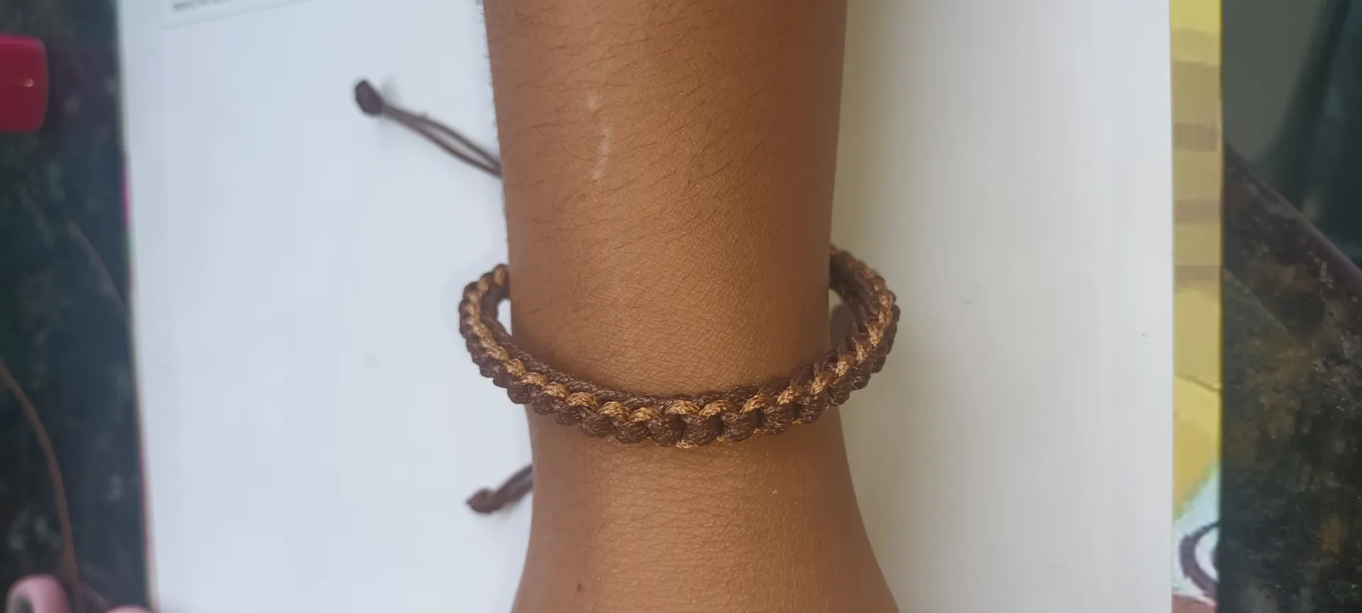 Pulseras artesanales de macramé - Imagen 2