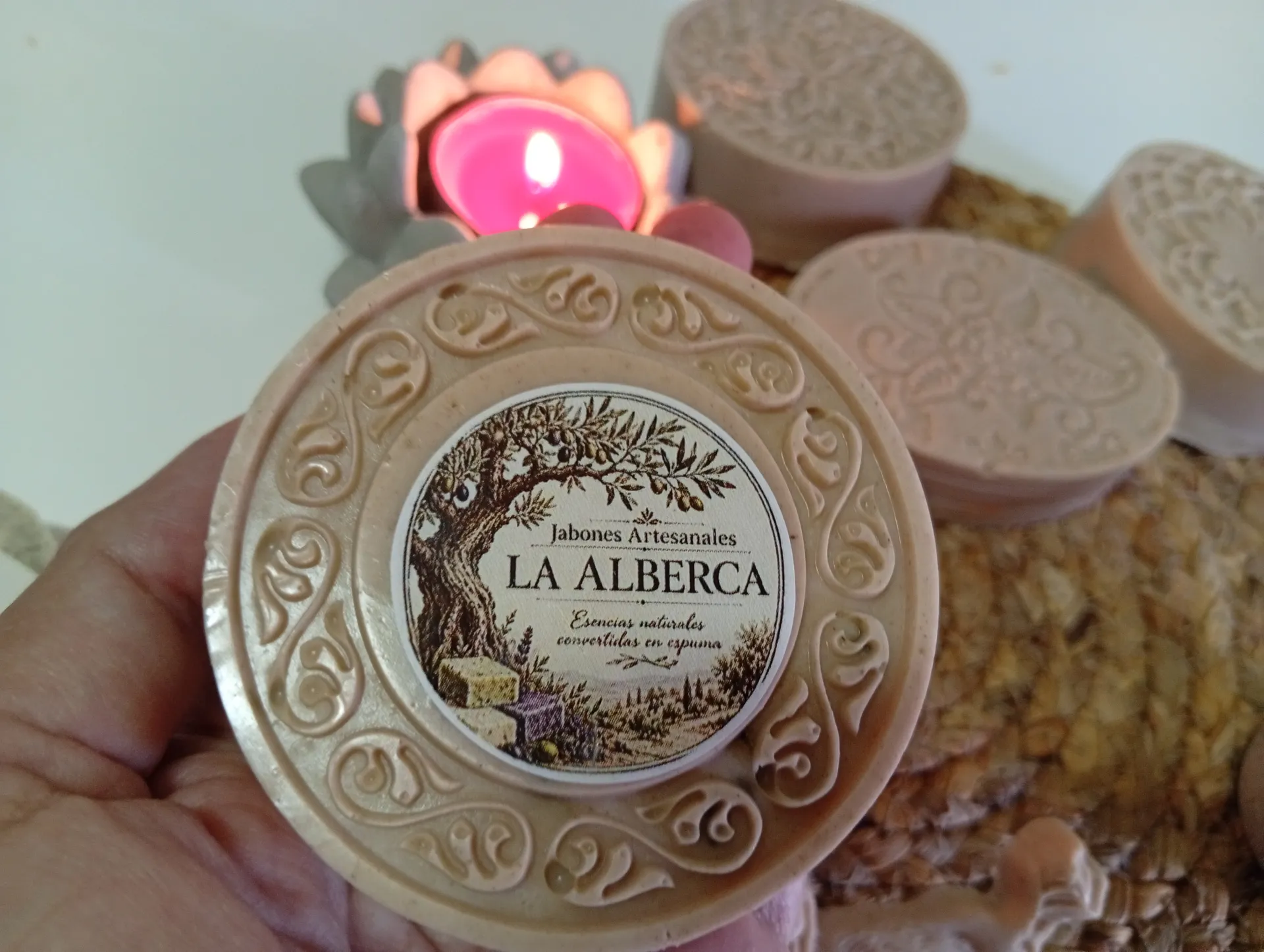 Jabón exfoliante de Canela y clavo de olor - Imagen 2