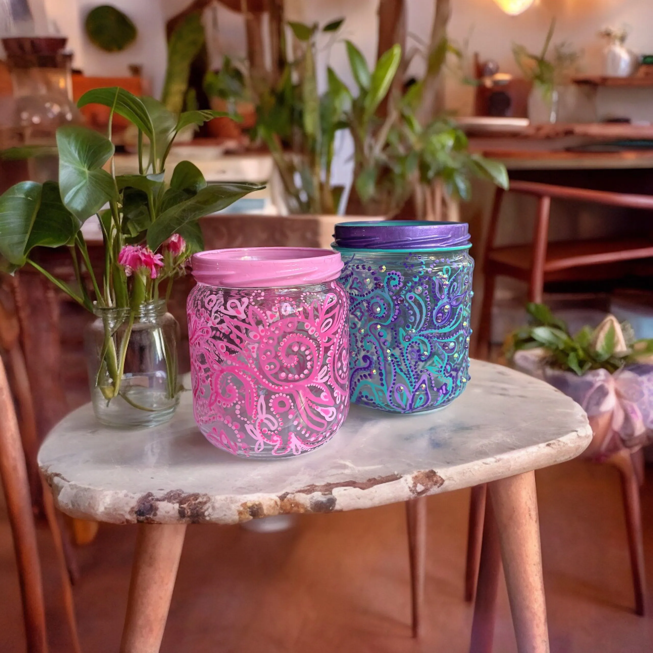 Recipientes de vidrio decorados a mano - Imagen 2