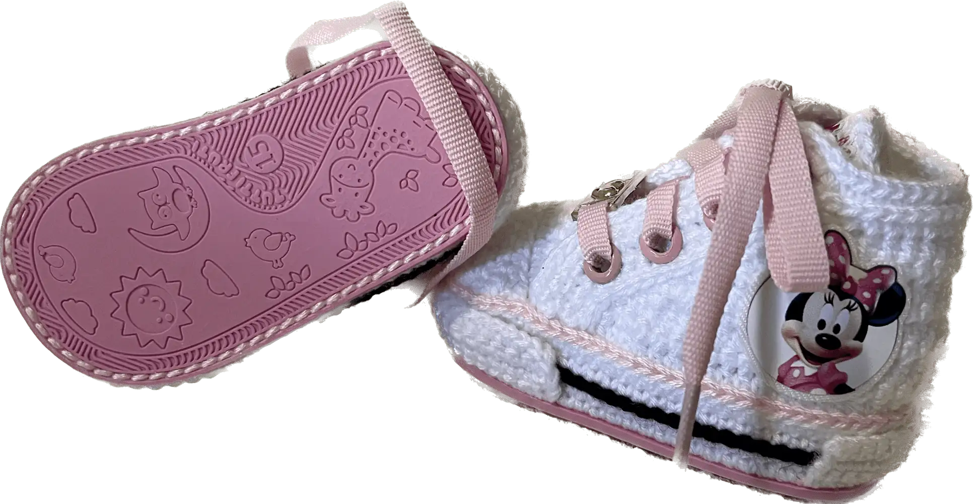 Patucos para bebé tejidos a crochet o ganchillo. Deportivas de caña alta personalizadas