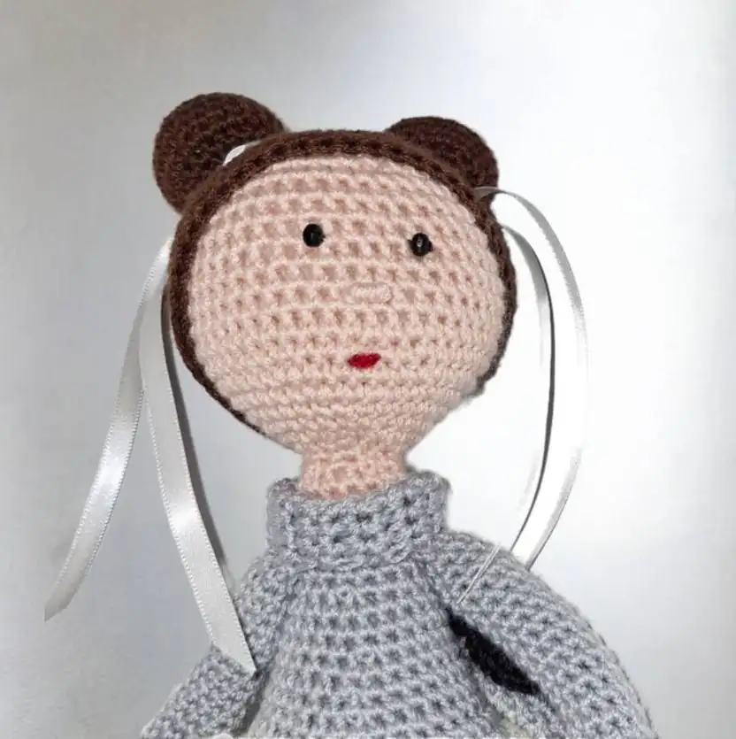 Muñeca Baila Bailarina (vestido gris) - Imagen 2