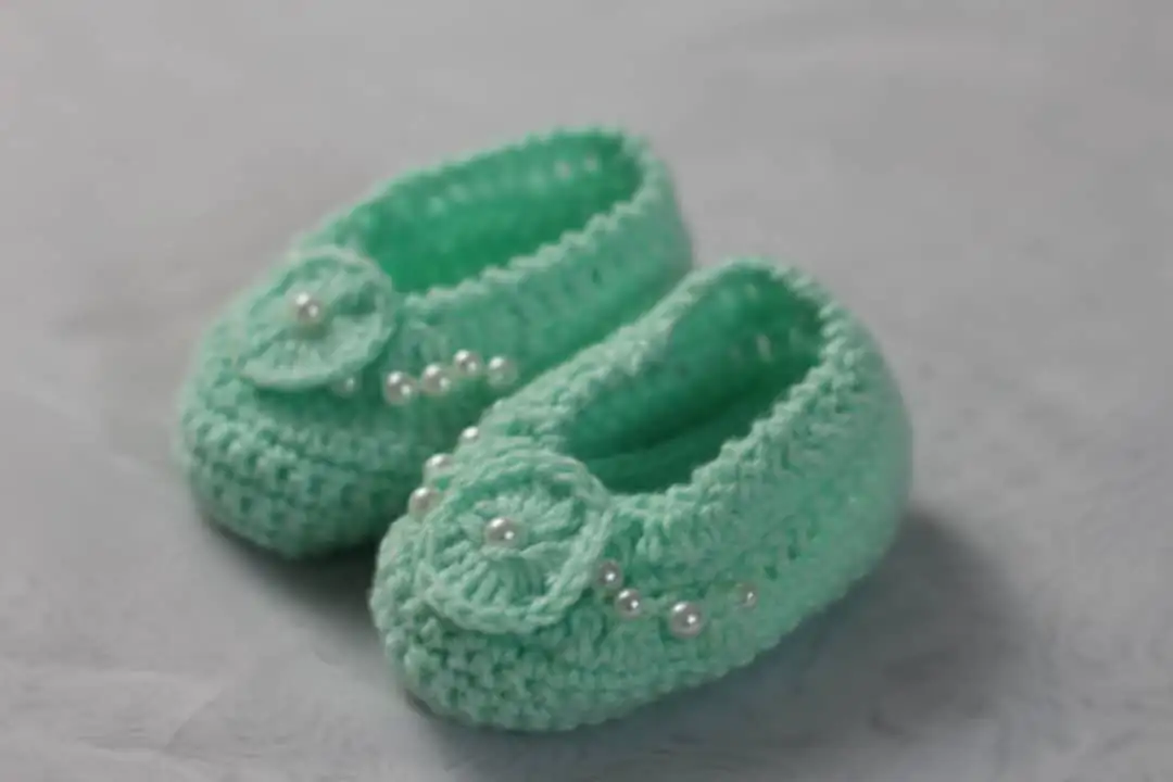 Zapatos de bebé hechos a crochet - Imagen 2
