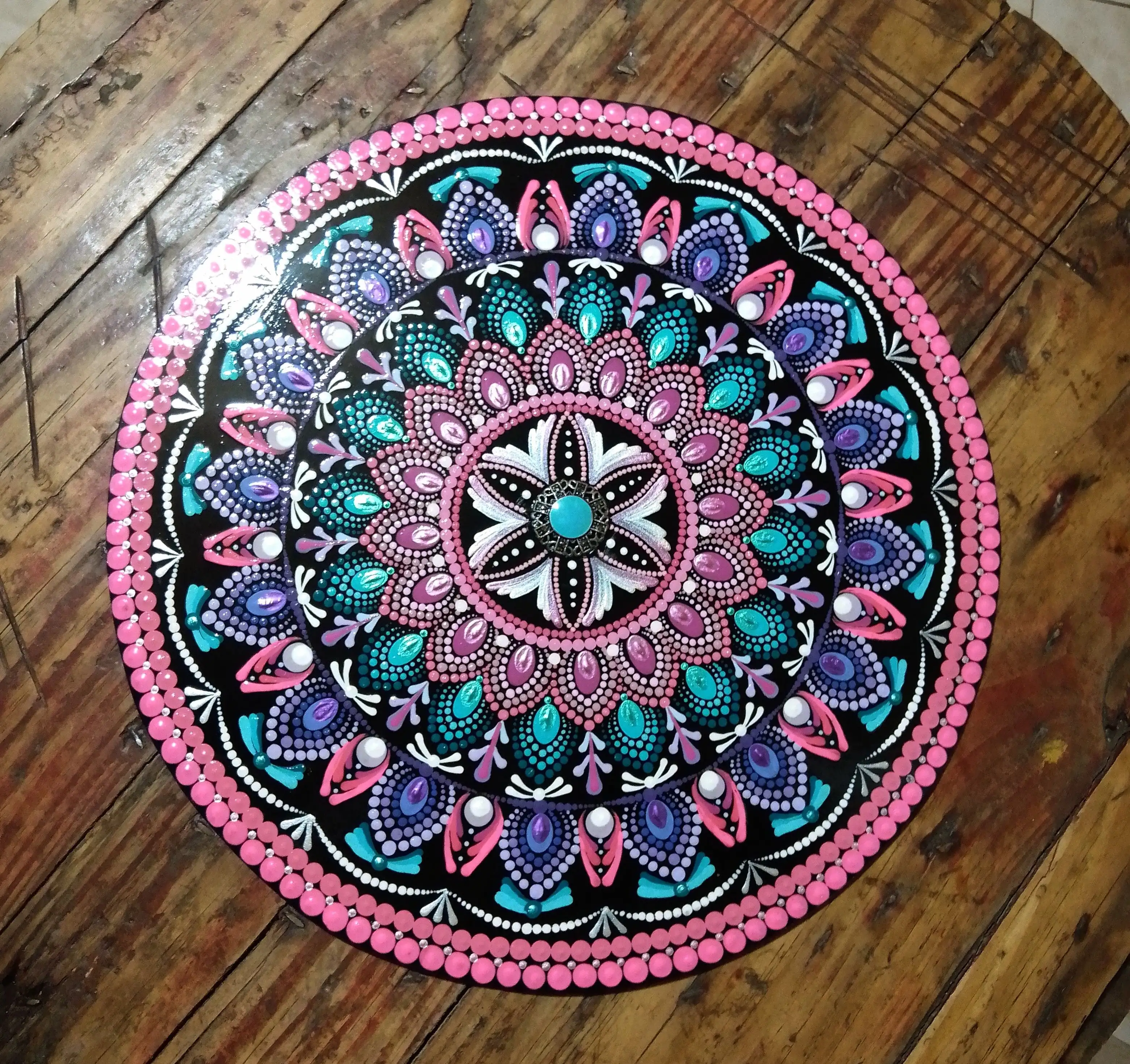 Mandala en puntillismo 
