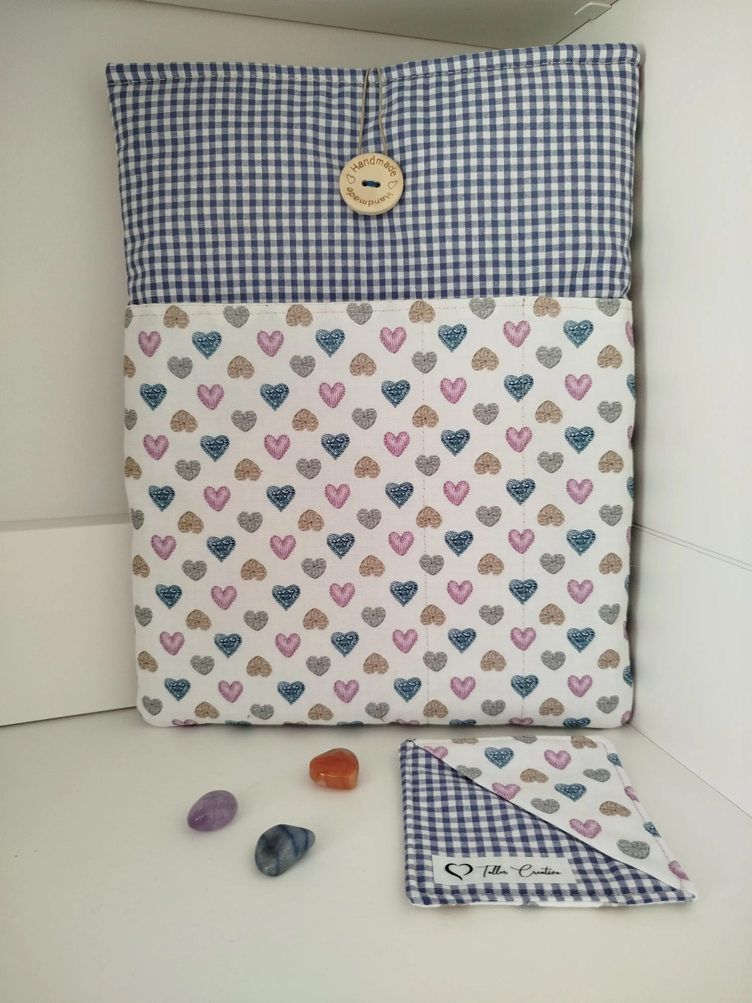 Funda de libro y marcador de página