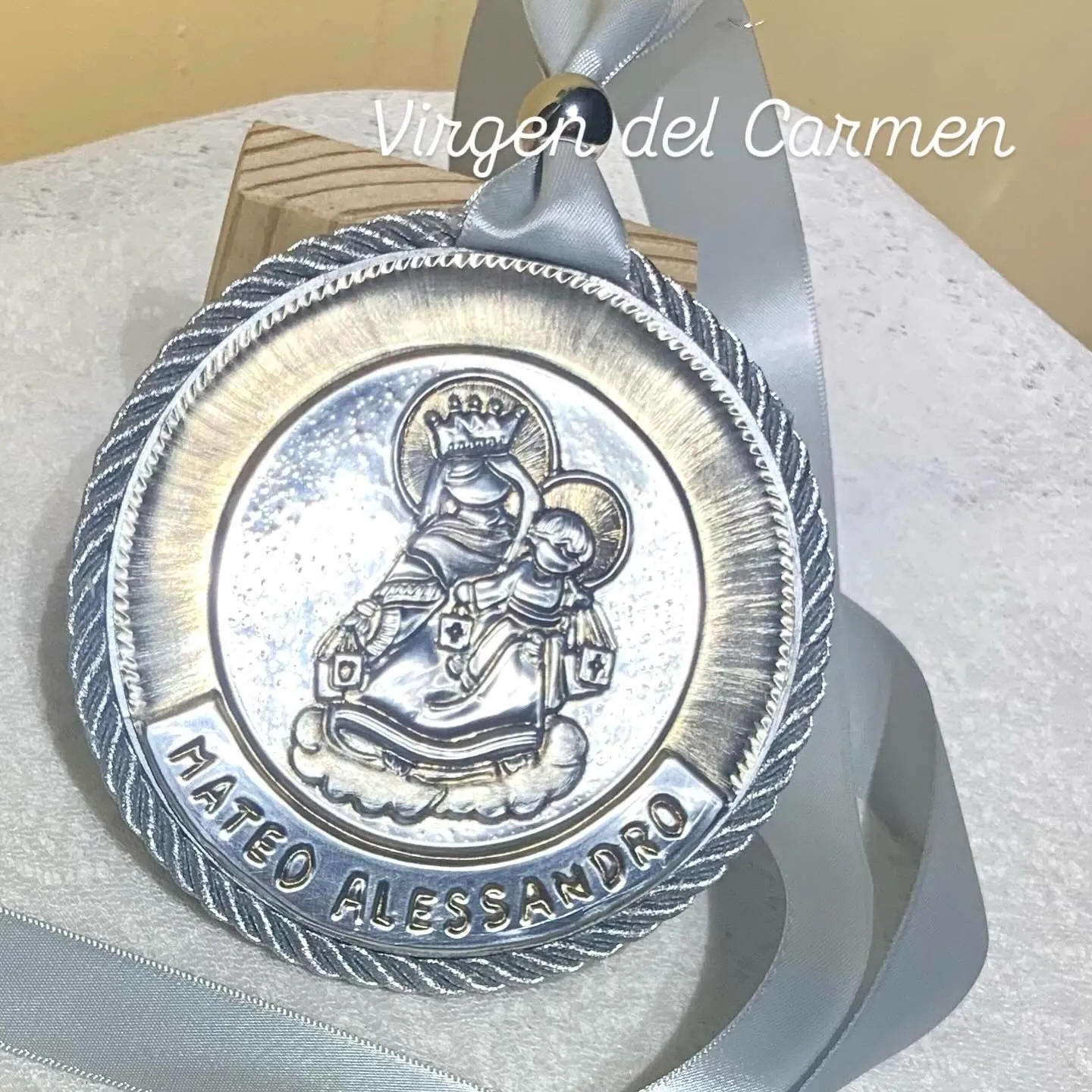 Medallones de Cuna Personalizados - Imagen 4