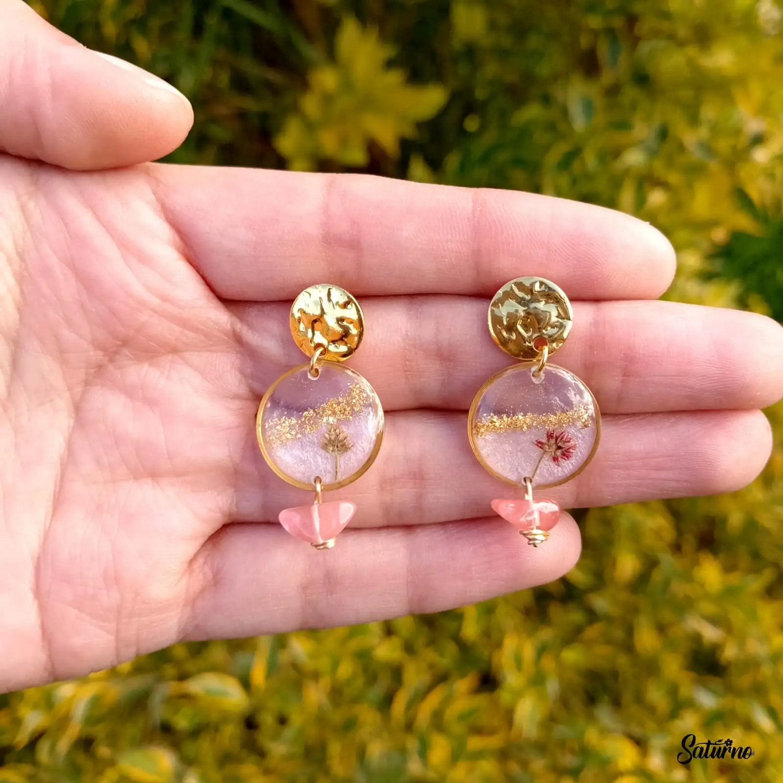 Aretes con flores y piedras naturales - Imagen 5