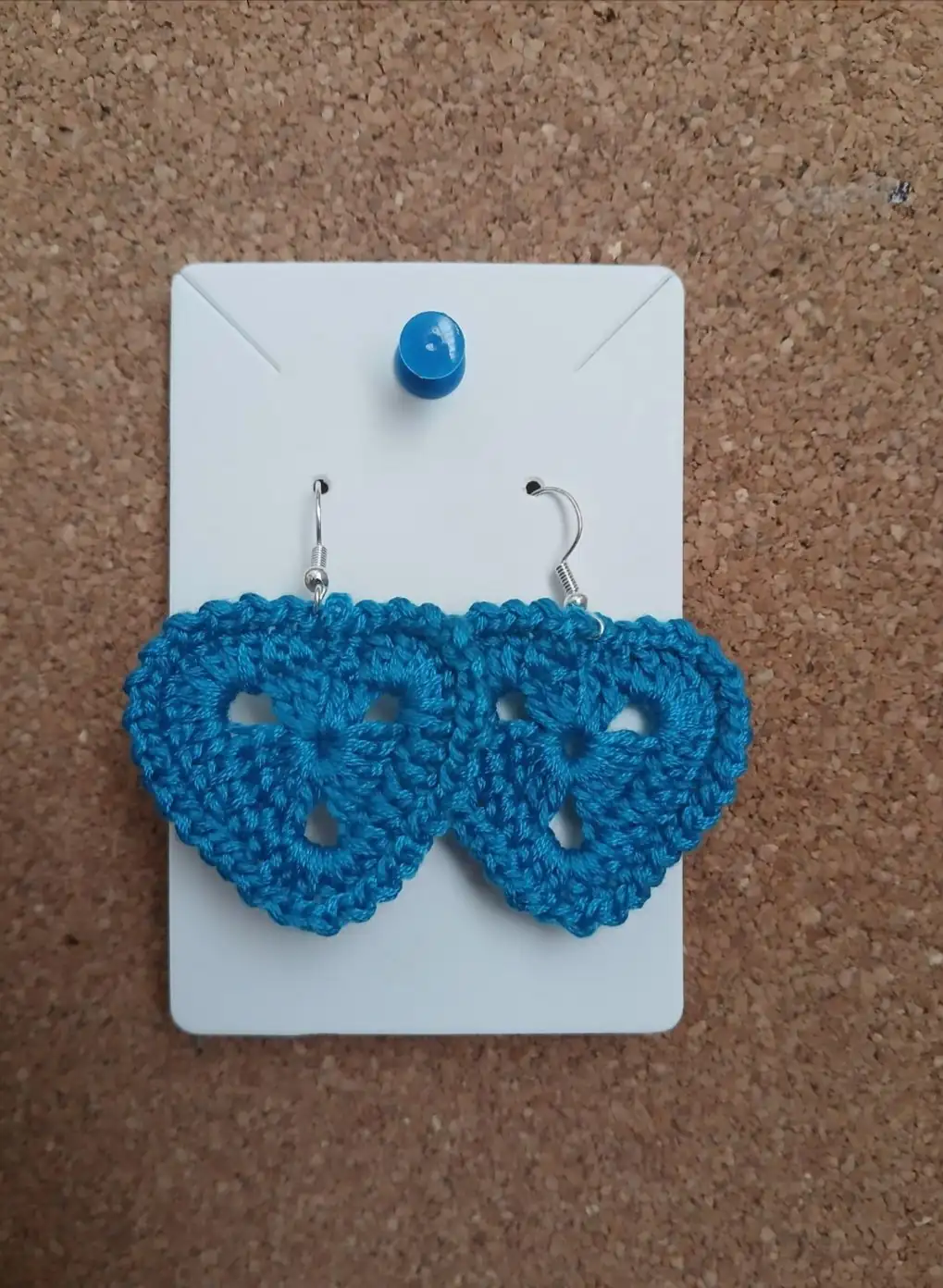 Pendientes de crochet hechos artesanalmente
