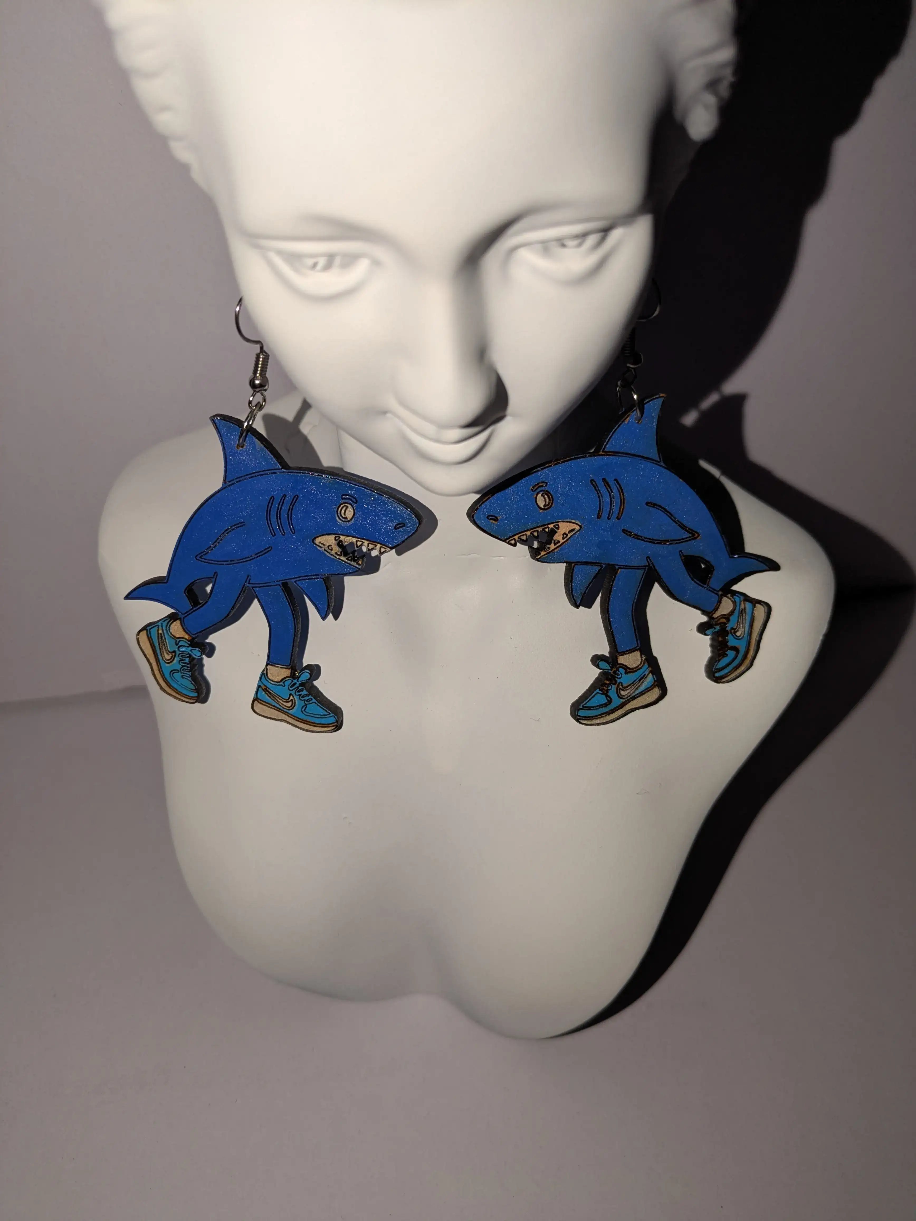 Pendientes tiburón