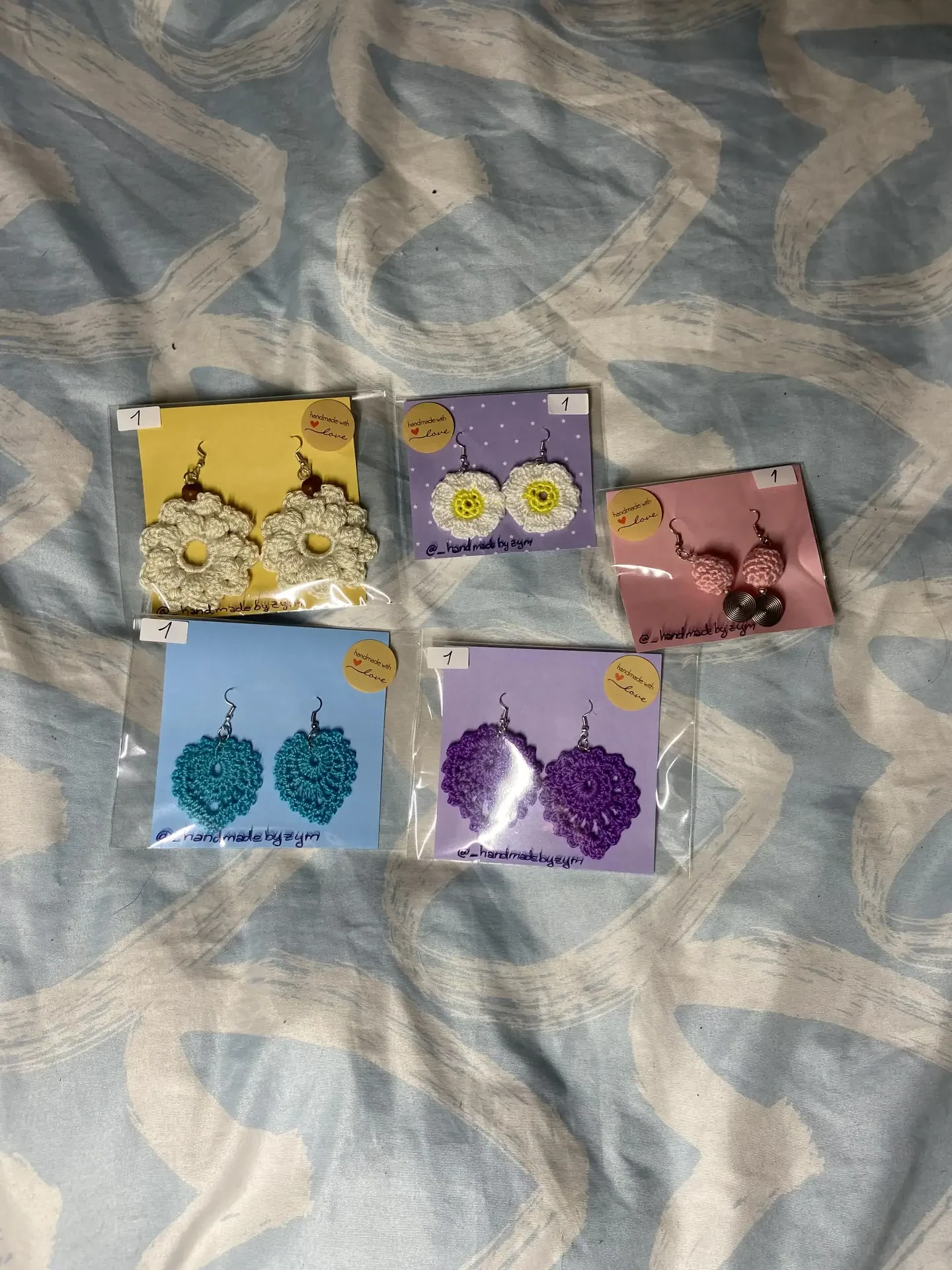 Pendientes de crochet hechos a mano – Diseño artesanal y único - Imagen 2