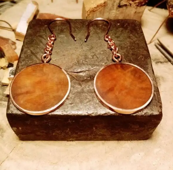 Aros en Ámbar de Araucaria y cobre Chileno