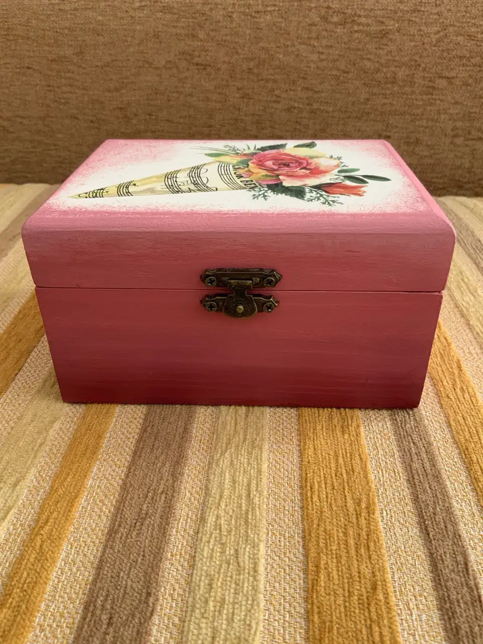 Caja de madera
