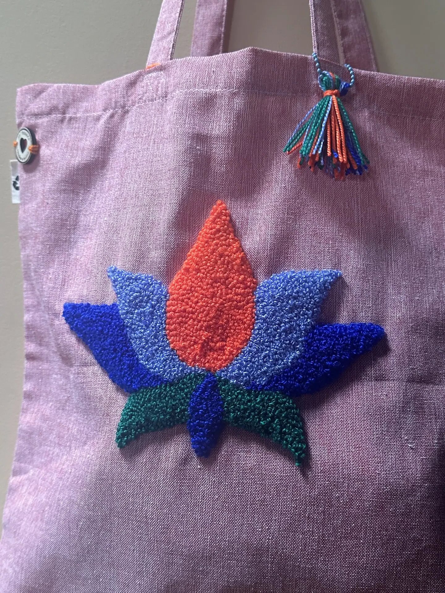 Tote bag/ bolso tela bordado a mano - Imagen 2