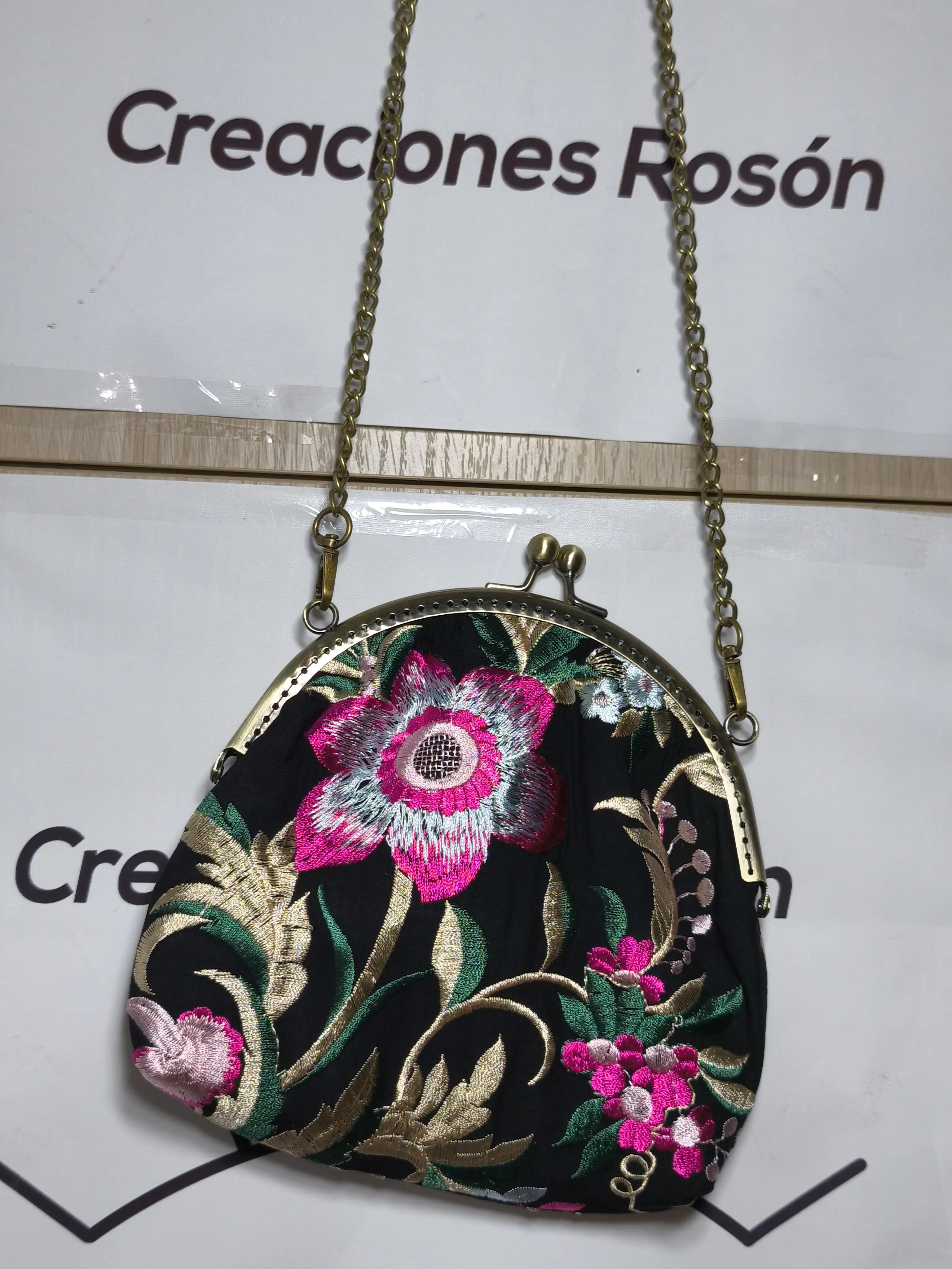 Bolsos bordados - Imagen 5