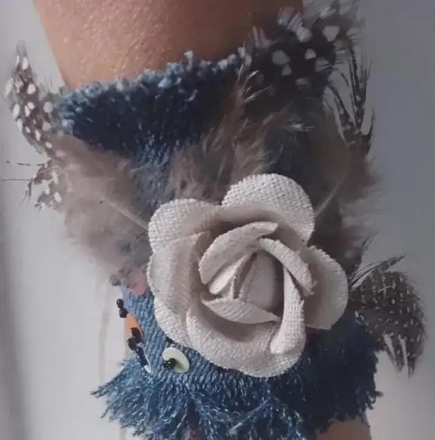 Pulsera de estilo bohemio y rústico