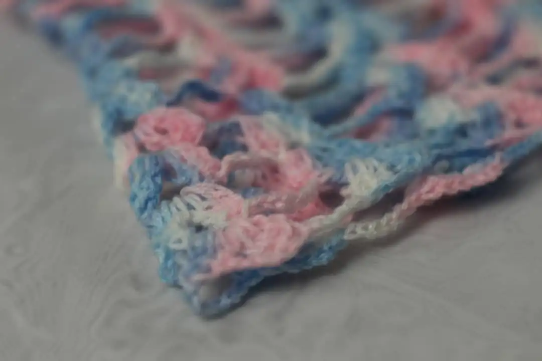 Chal tejido en crochet para dama - Imagen 2