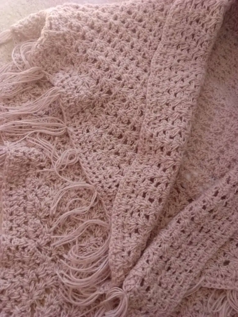 Chal tejido en crochet para dama - Imagen 2