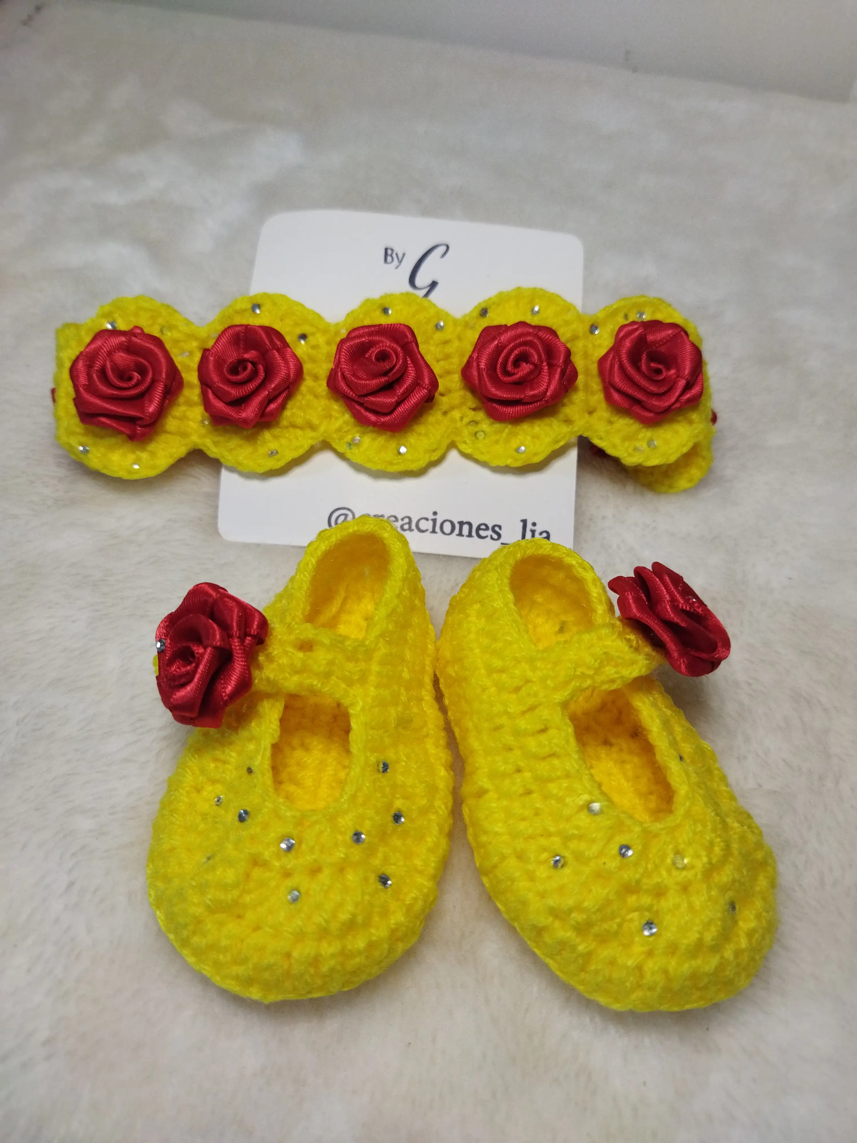 Zapatillas y cintillo en crochet 