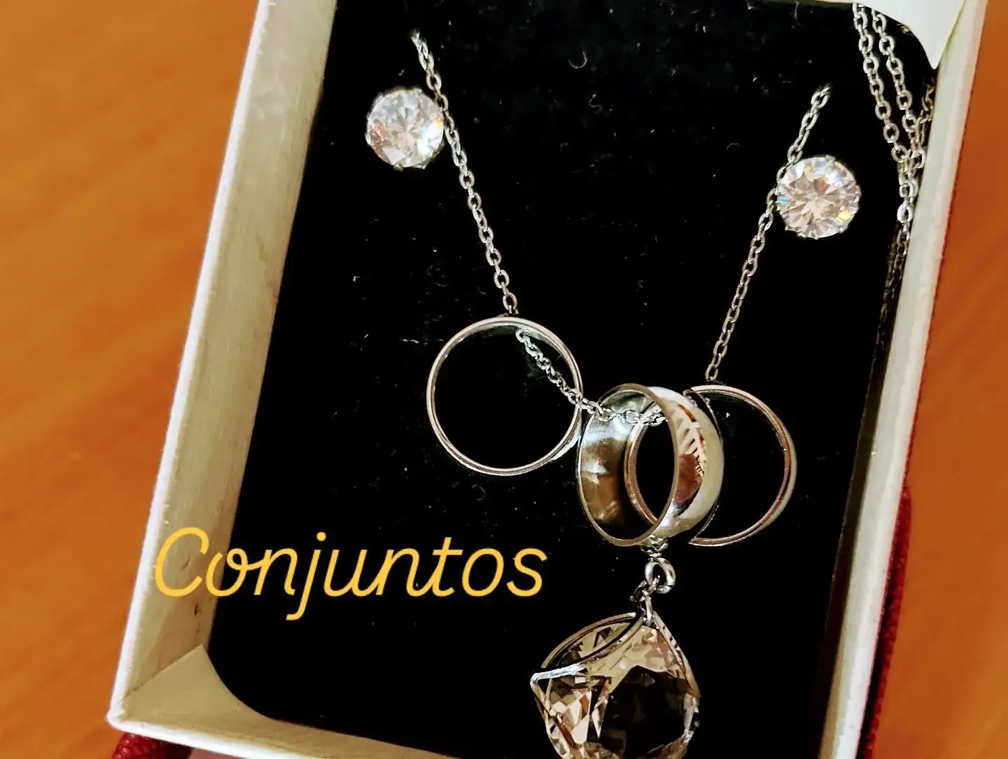 Pulseras y collares - Imagen 2