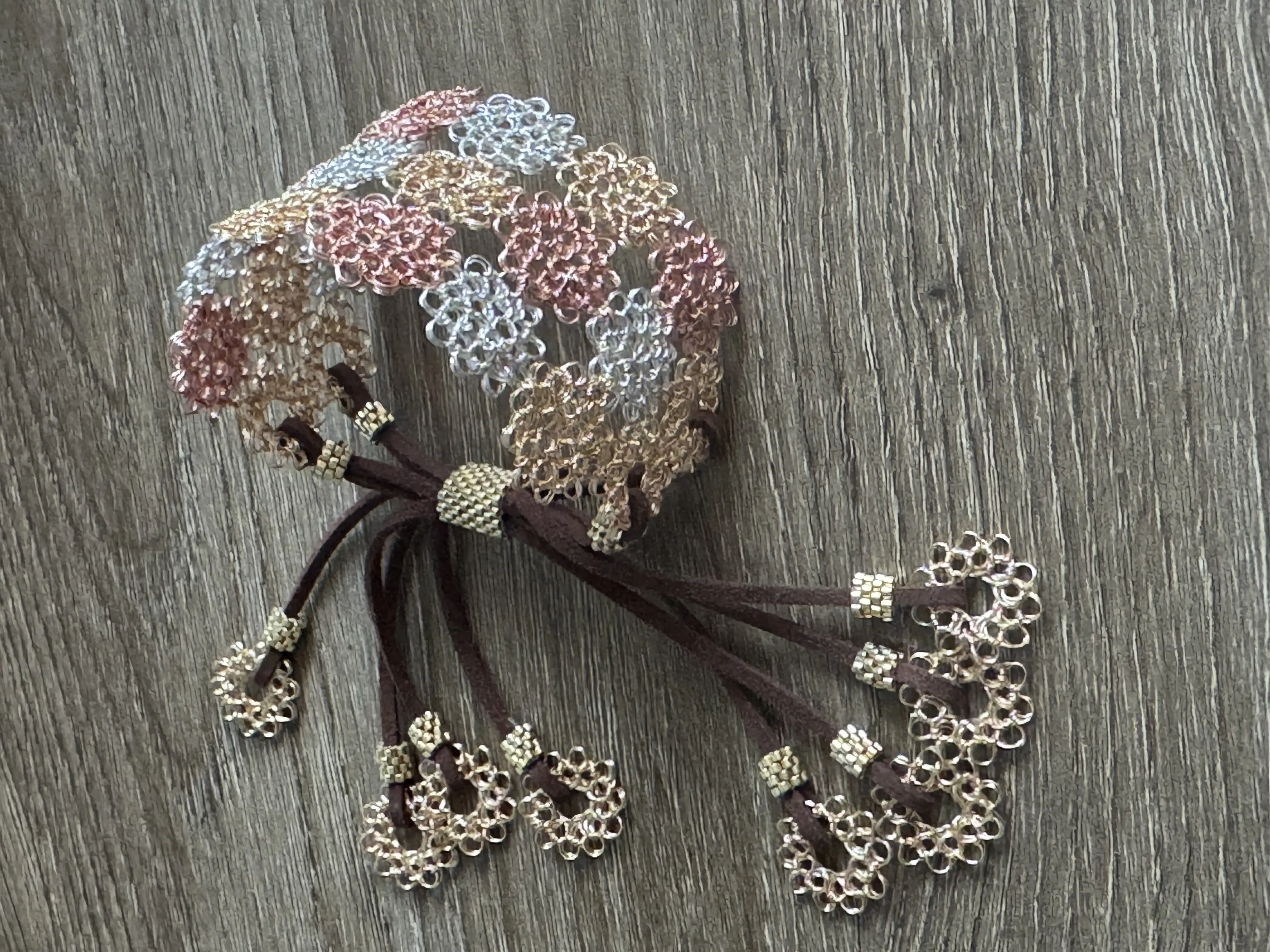 Brazalete punto peruano 