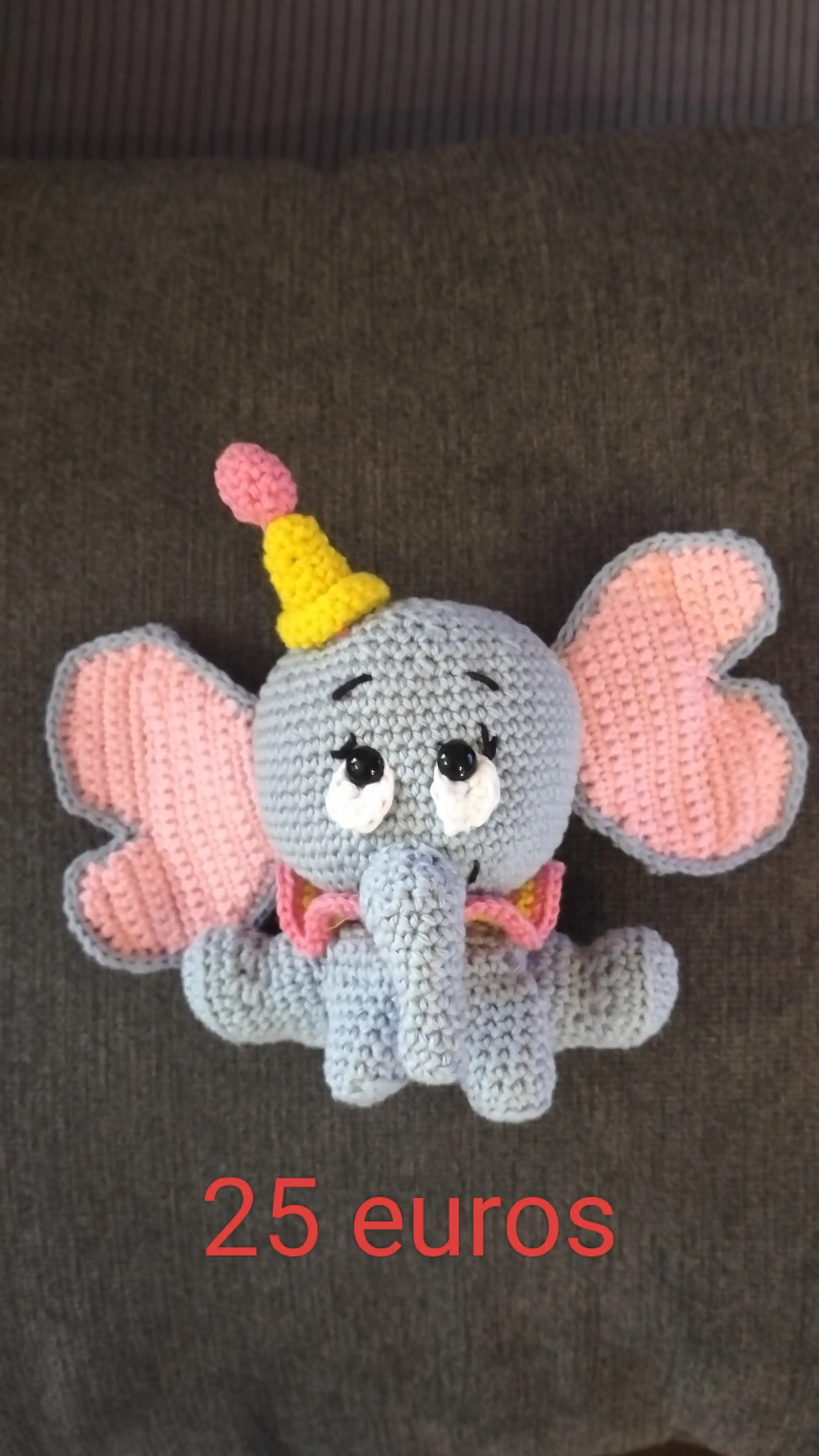 Dumbo Amigurumi Hecho a Mano