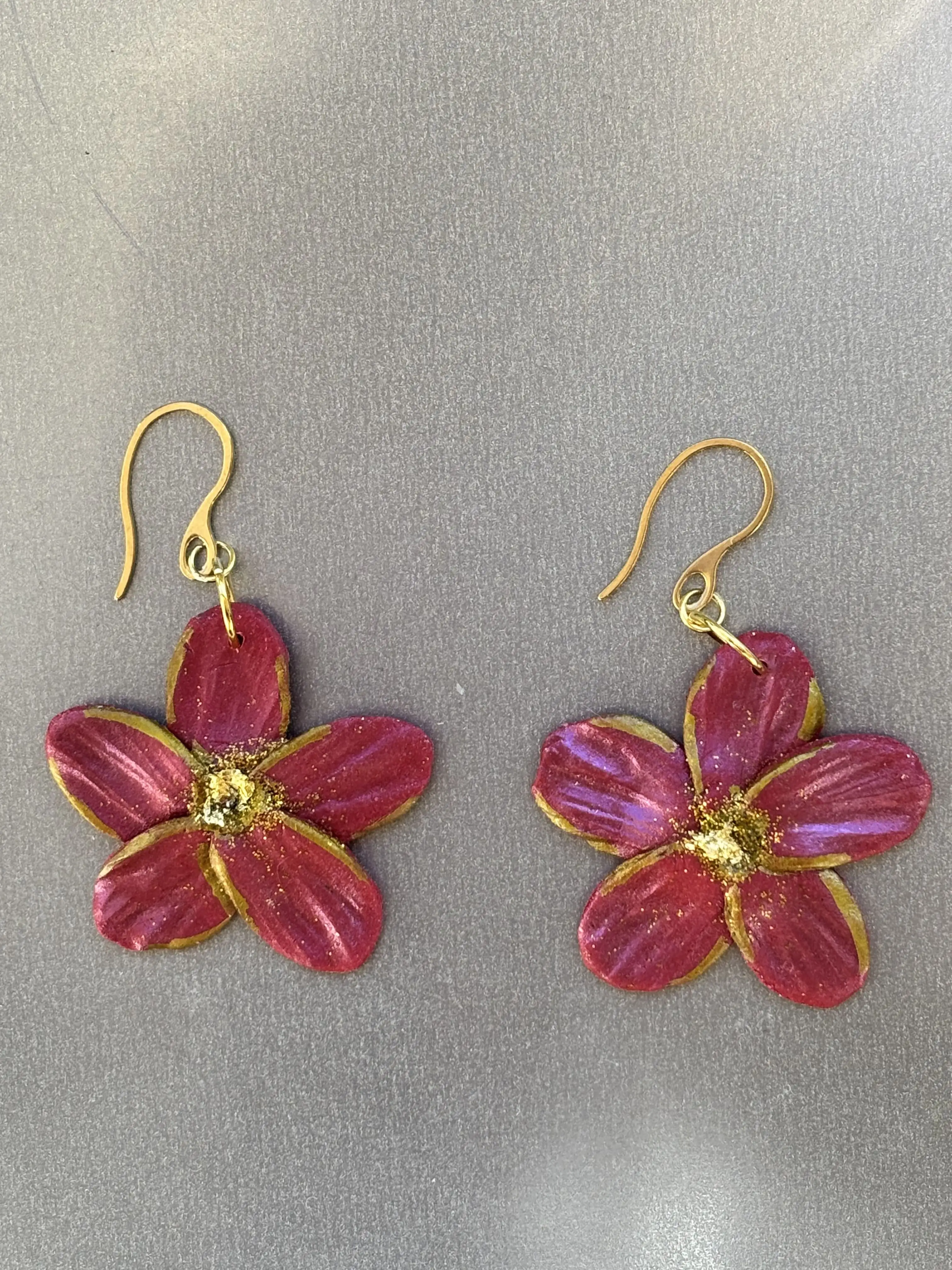 Pendientes flor de pascua