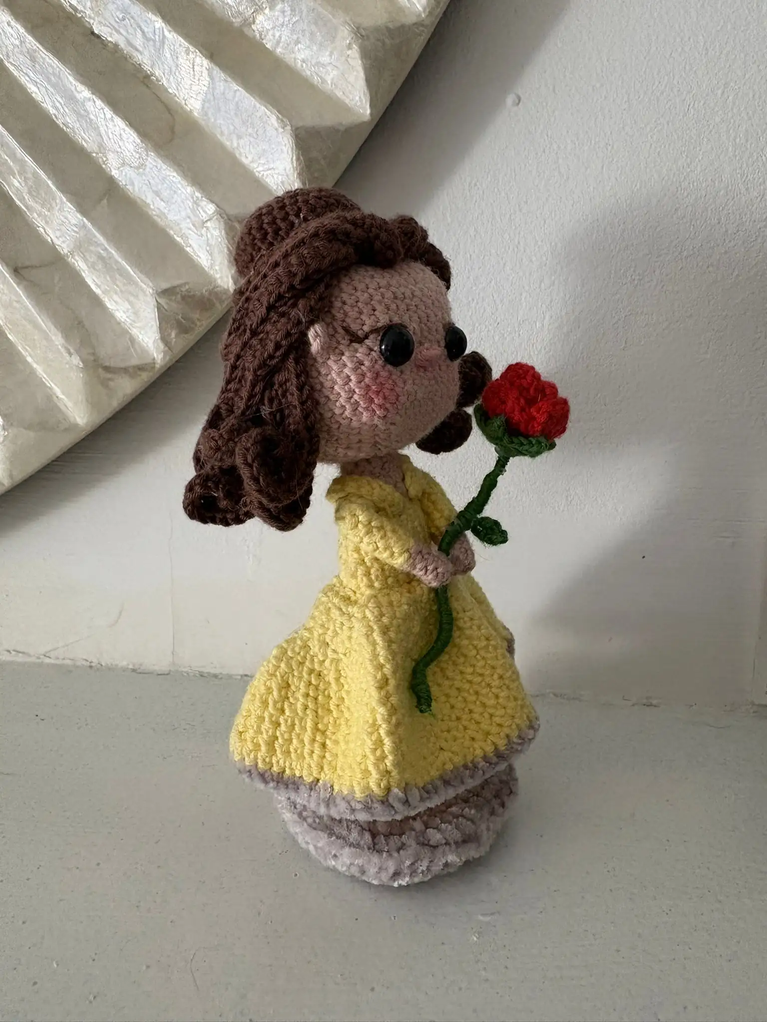 Muñeca Bella Amigurumi - Imagen 2