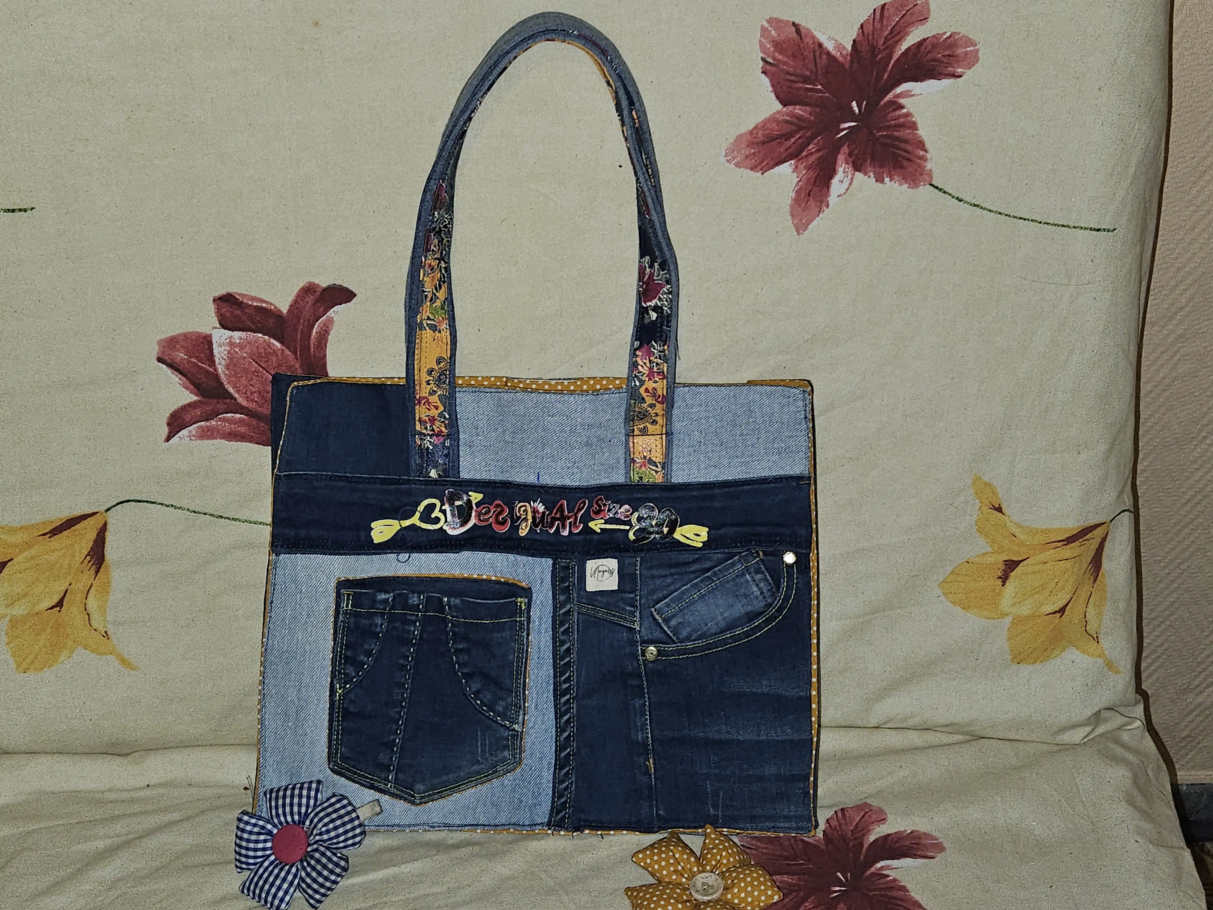 Bolsos y riñoneras artesanales