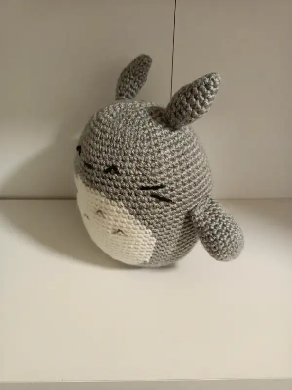 Peluche crochet Totoro - Imagen 2