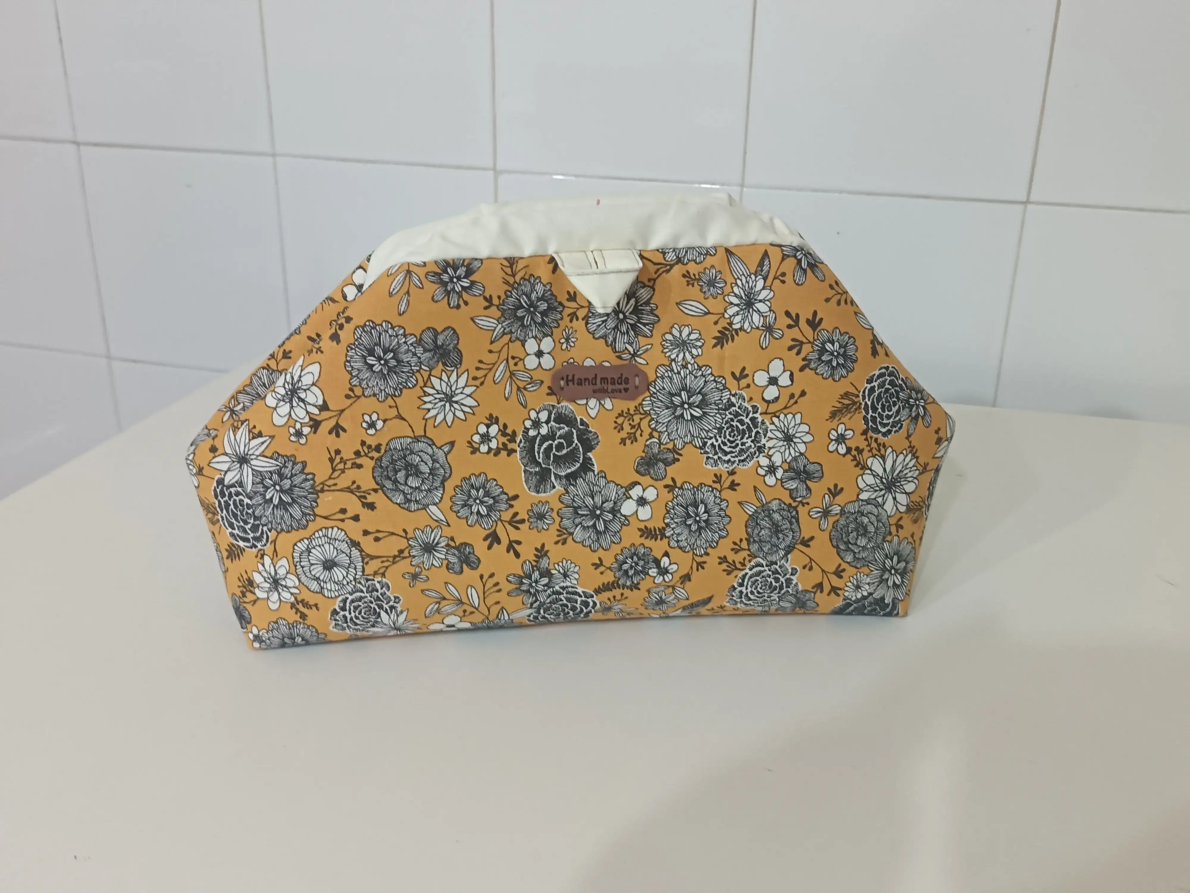 Bolso con cierre boca de lobo