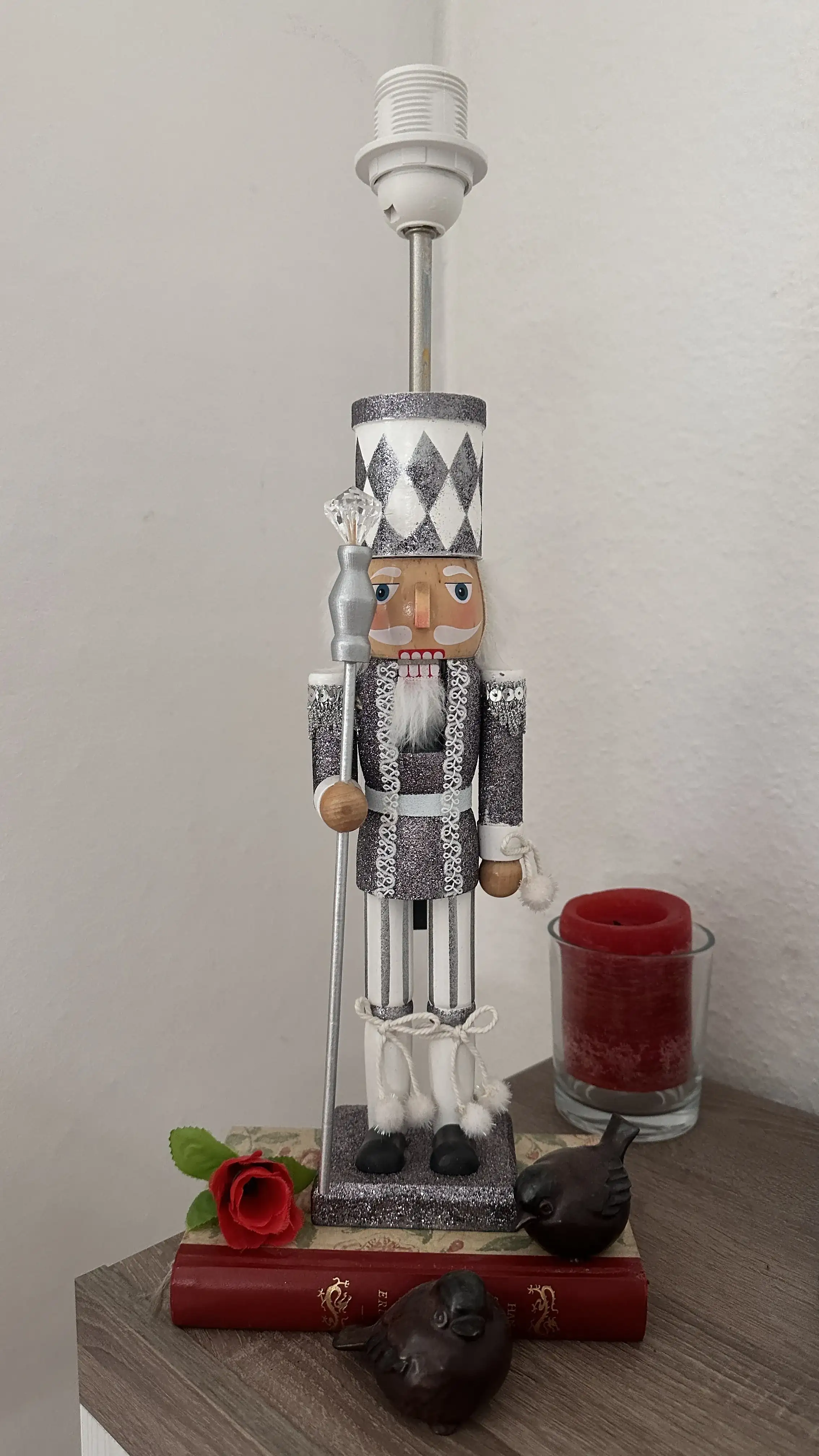 Lámpara cascanueces  - Imagen 4