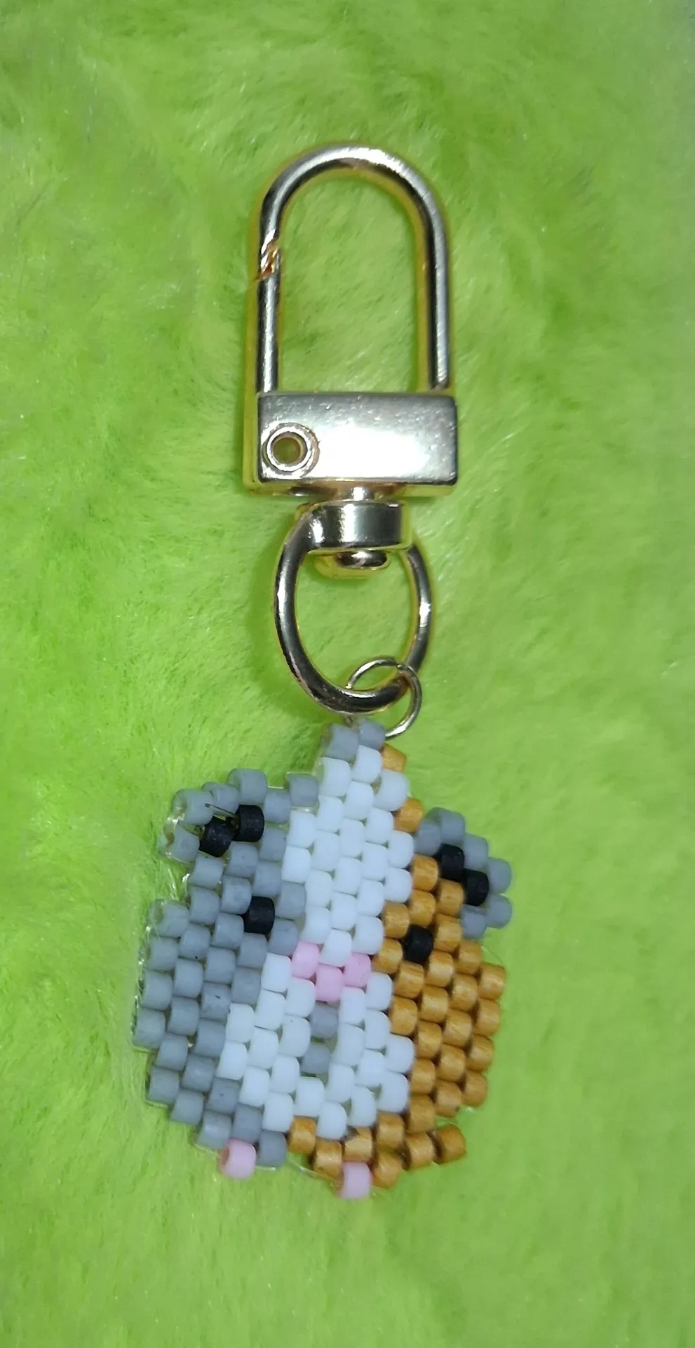 Handmade Guinea Pig Keychain-Llavero de cobaya hecho a mano