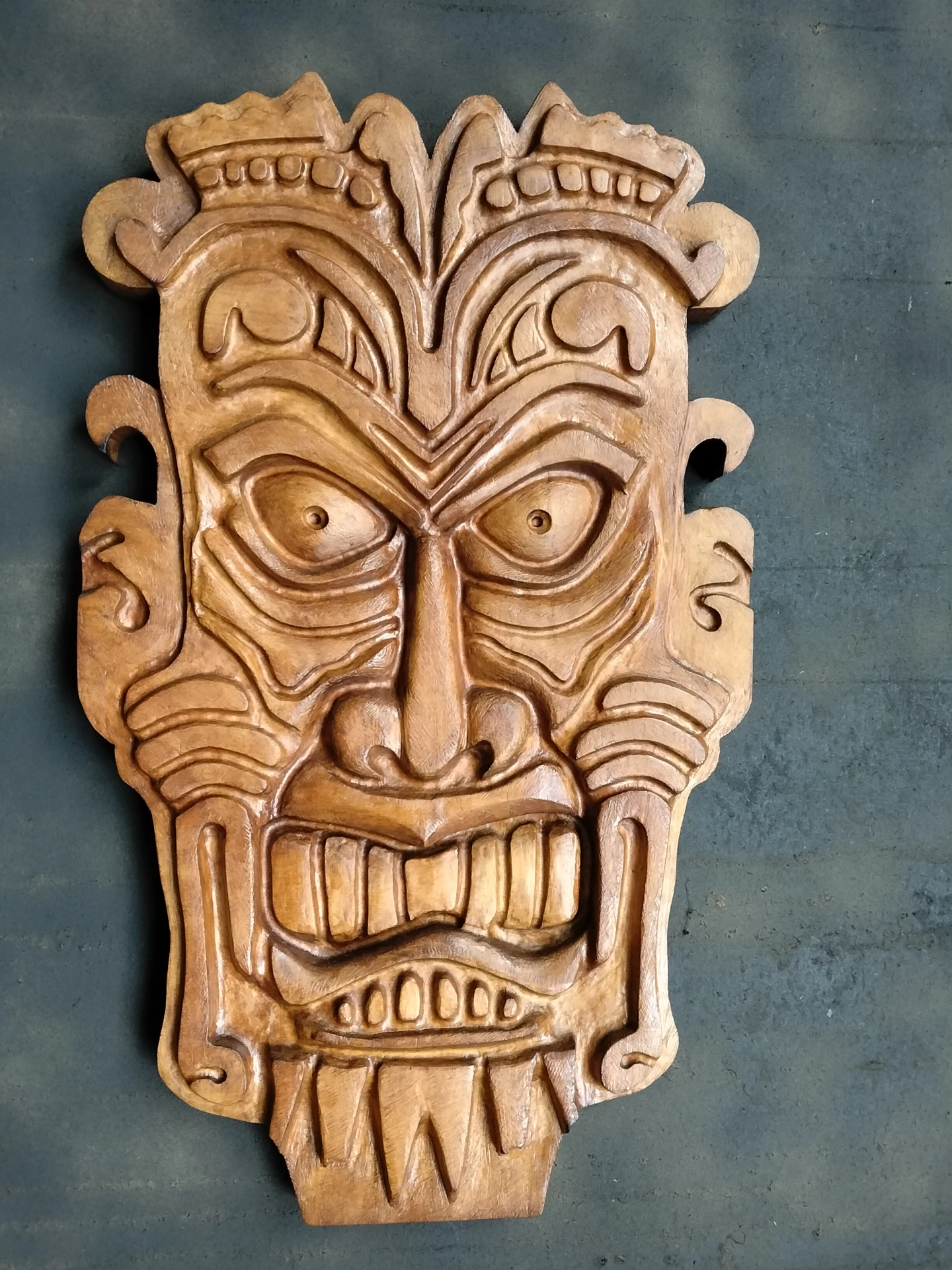 Máscara totem Tiki chamán 