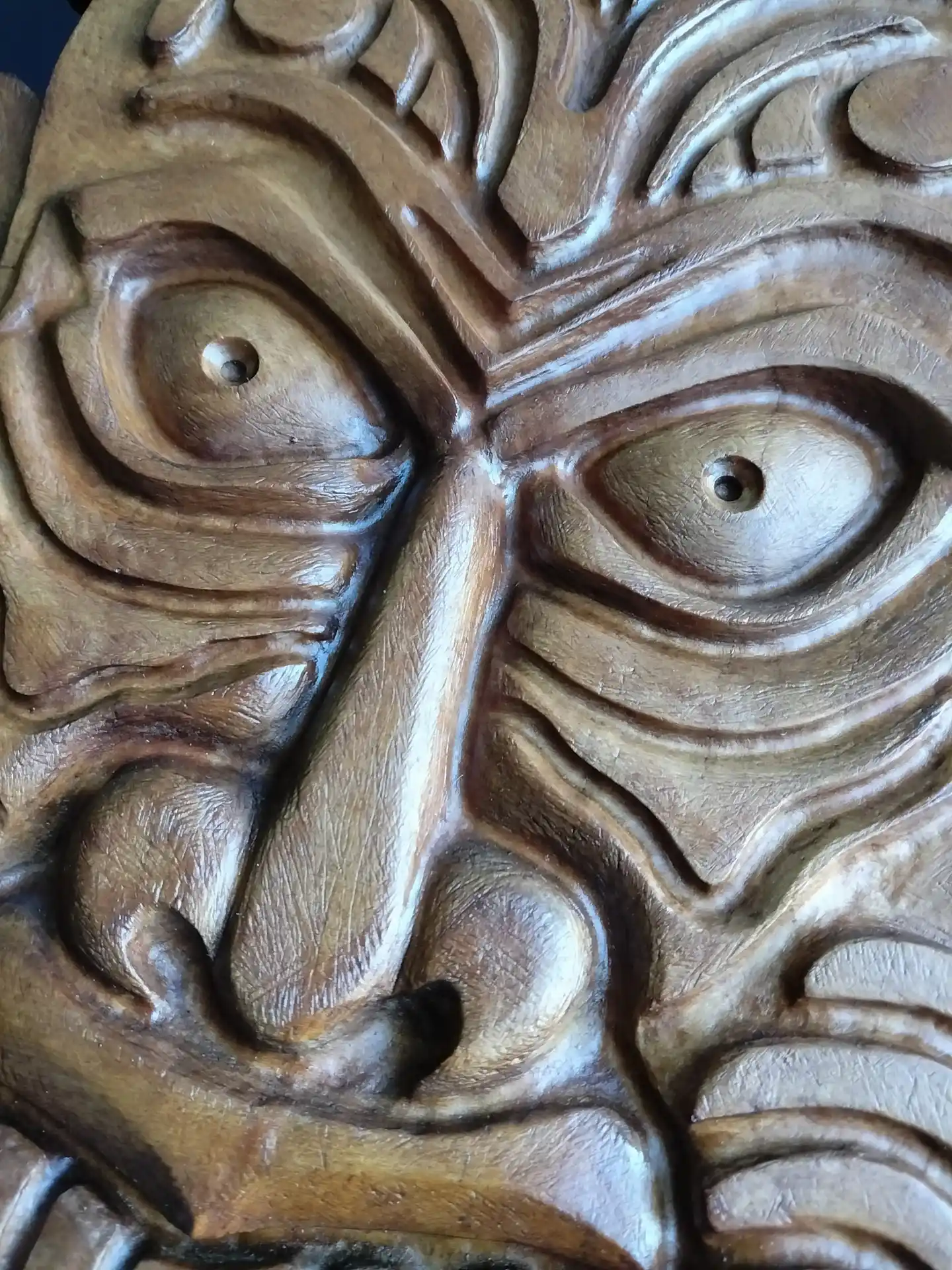 Máscara totem Tiki chamán  - Imagen 3