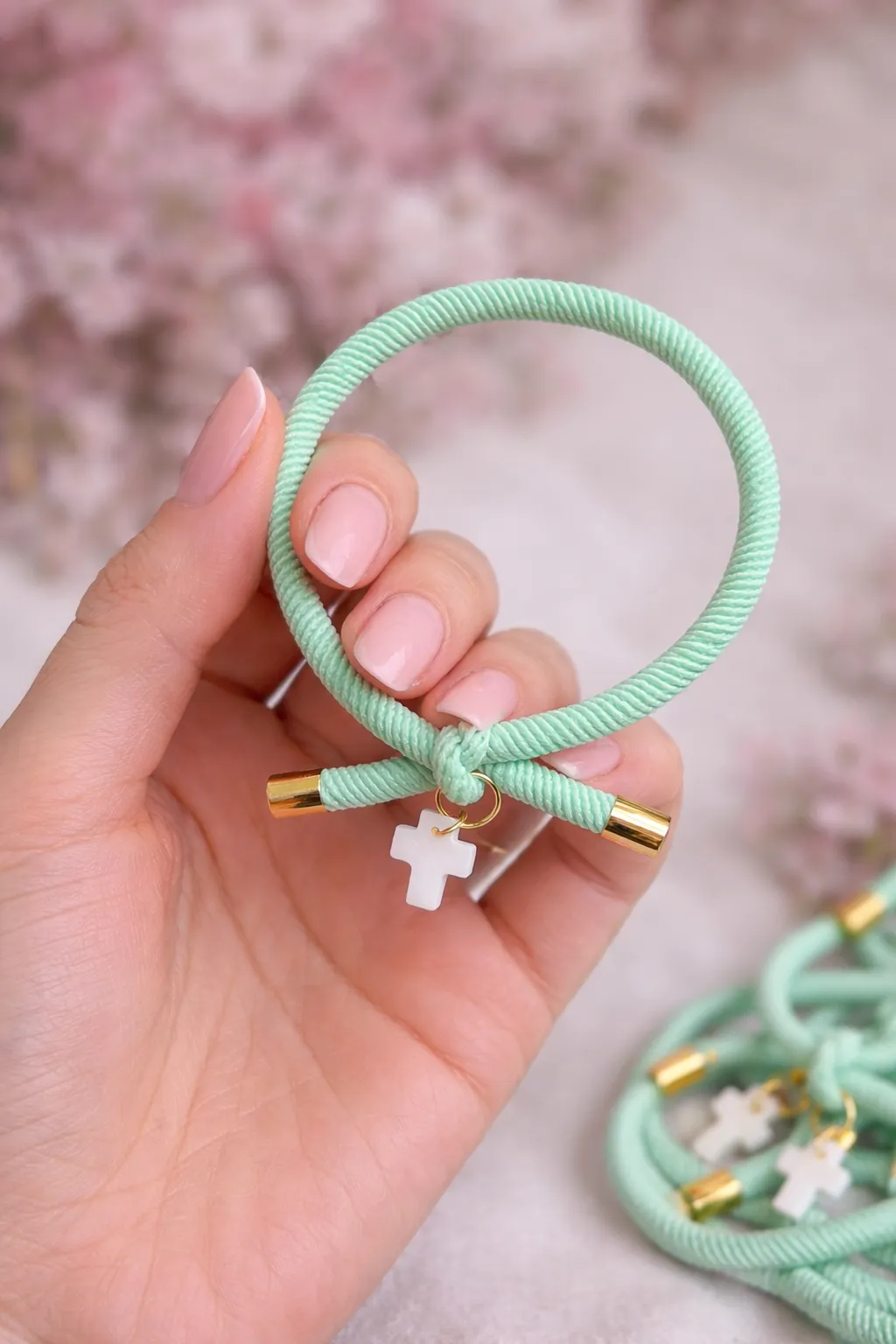 Pulsera Cruz nácar 