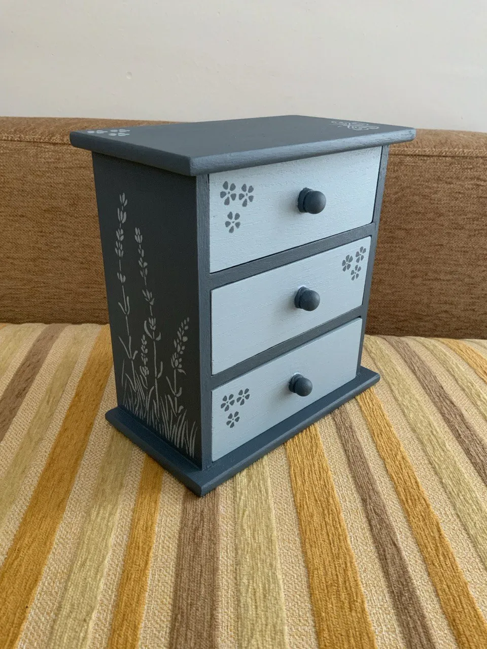 Cómoda de madera