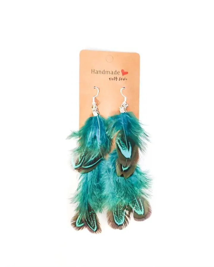 Pendientes con plumas