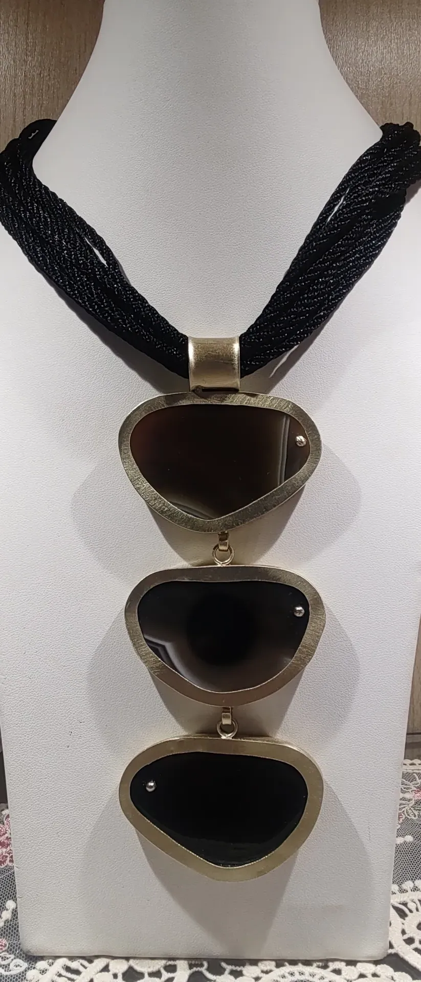 Collar cadena con medallón de piedra  - Imagen 2