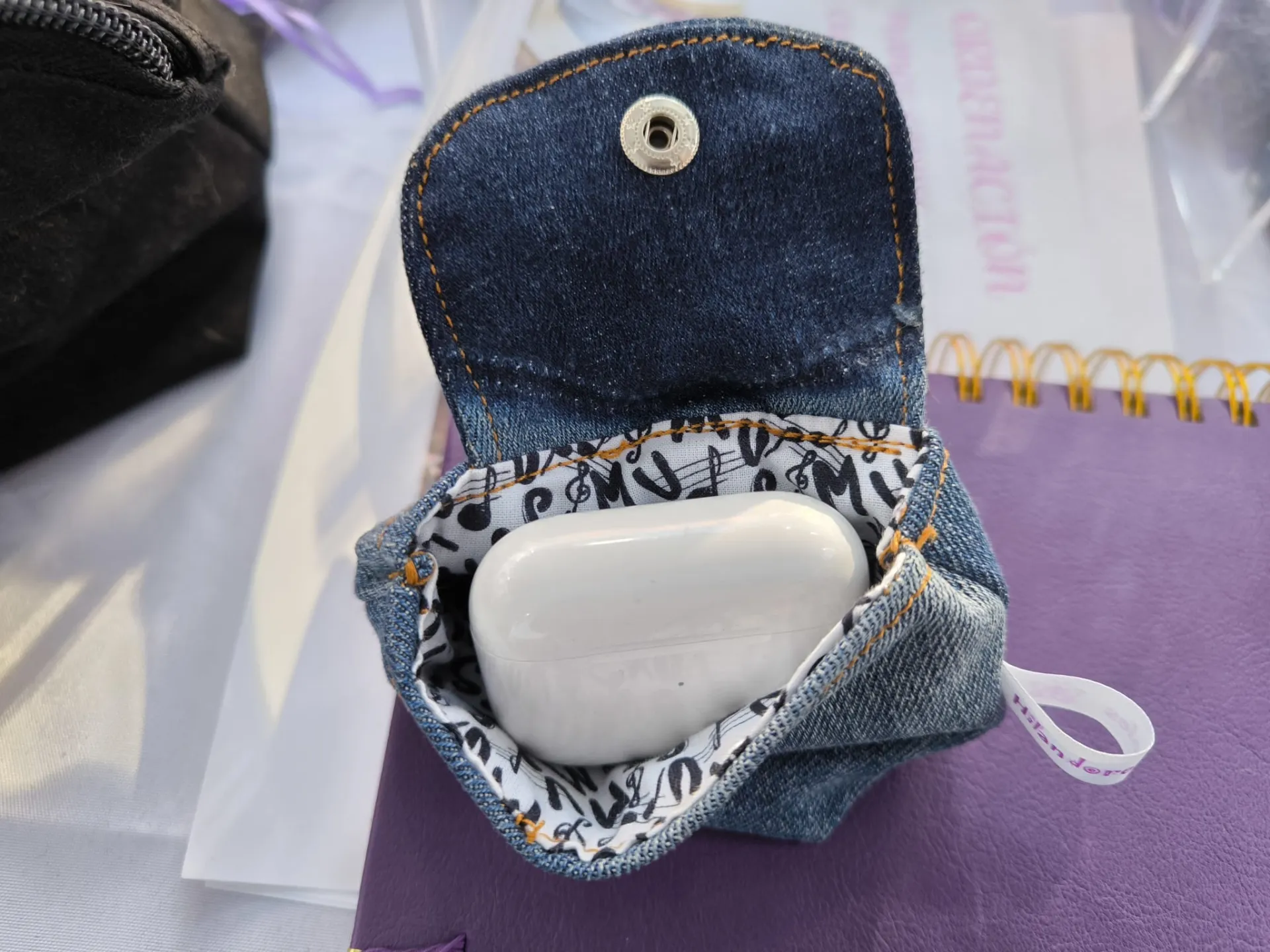 Bolsita AirPods  - Imagen 2
