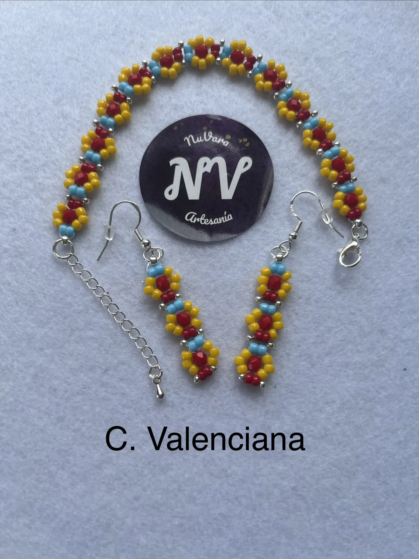 Pulsera y pendientes