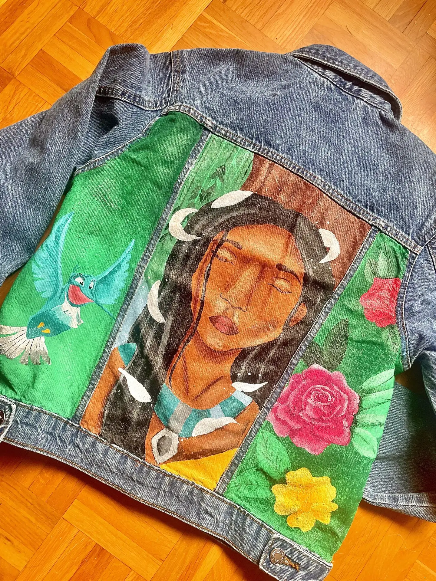 Chaqueta pintada a mano