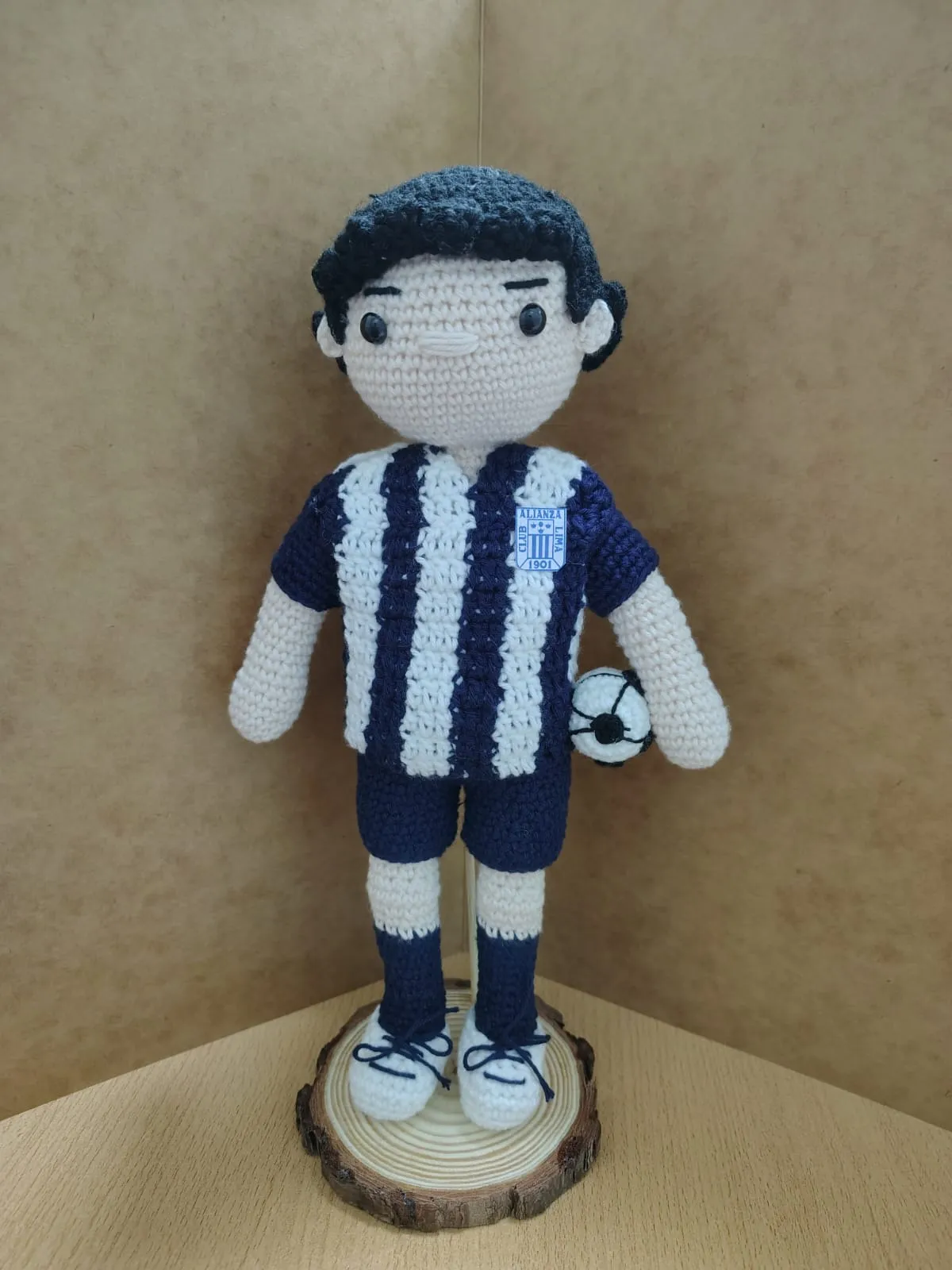 Amigurumis jugadores de equipos peruanos de fútbol - Imagen 2