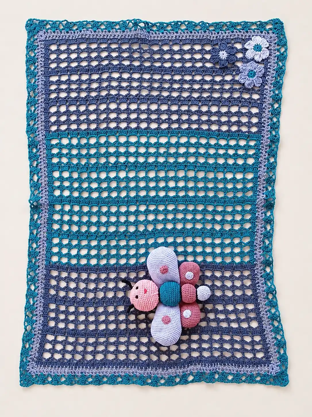 Manta para bebé con muñeco de arrullo - Imagen 2