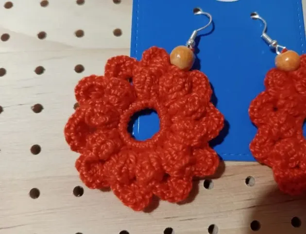 Pendientes artesanales en crochet - Imagen 3