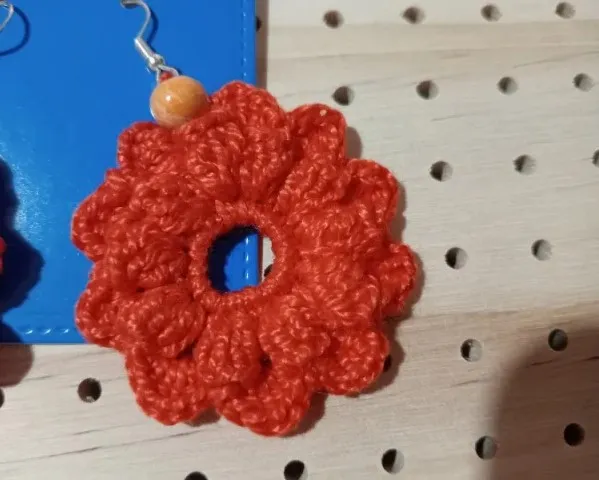 Pendientes artesanales en crochet - Imagen 4