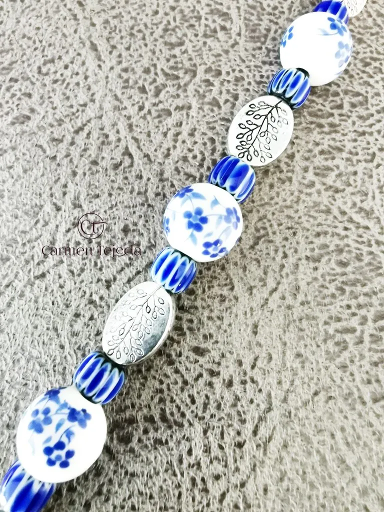 Pulsera plateada de cerámica, Millefiori y zamak. - Imagen 4