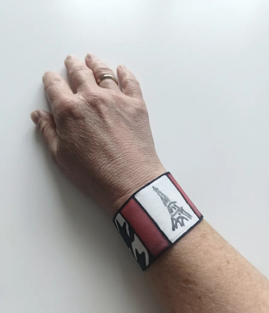 Pulsera de Seda Pintado a Mano - Diseño París y Pata de Gallo - Imagen 2